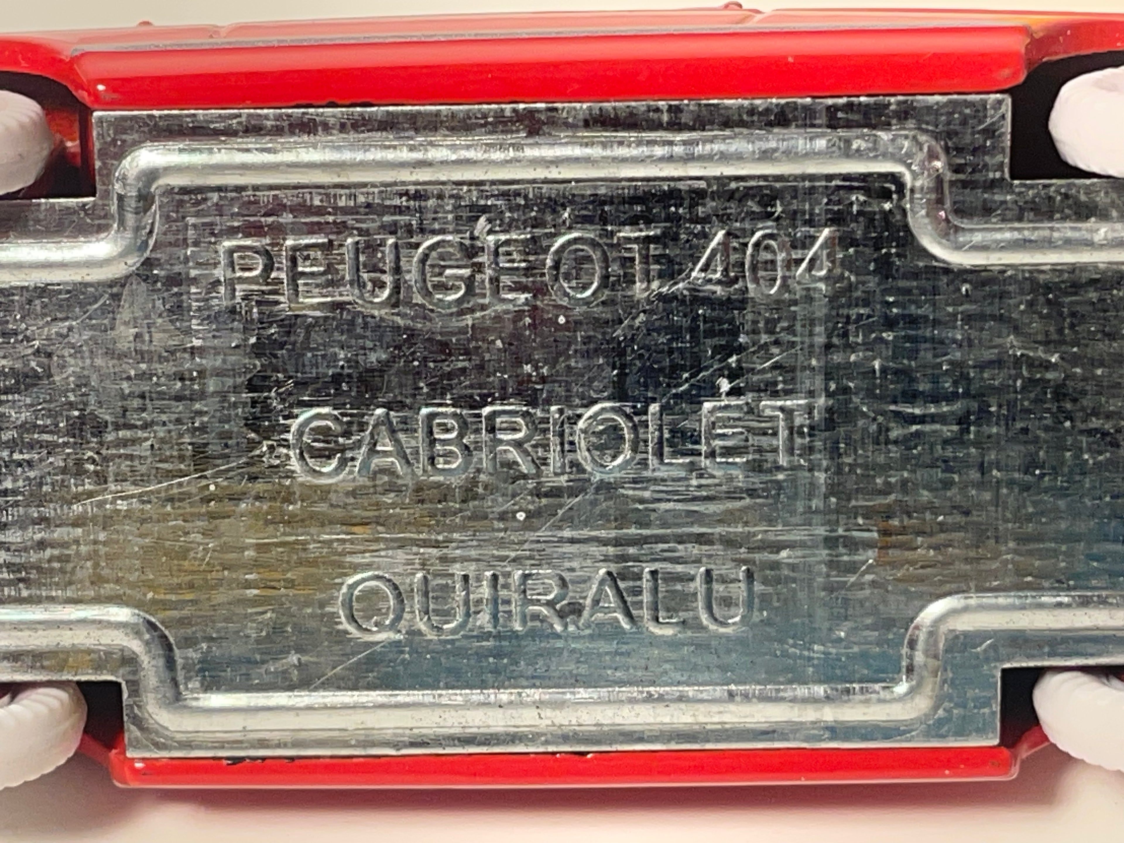 Peugeot 404 Cabriolet Vermelho - QUIRALU