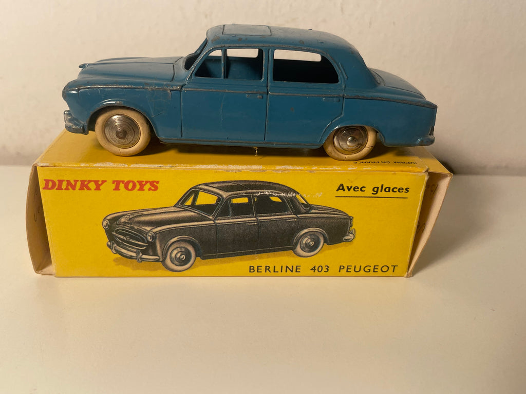 Peugeot Berline 403 azul - DINKY-TOYS / MECCANO (fabricação francesa)