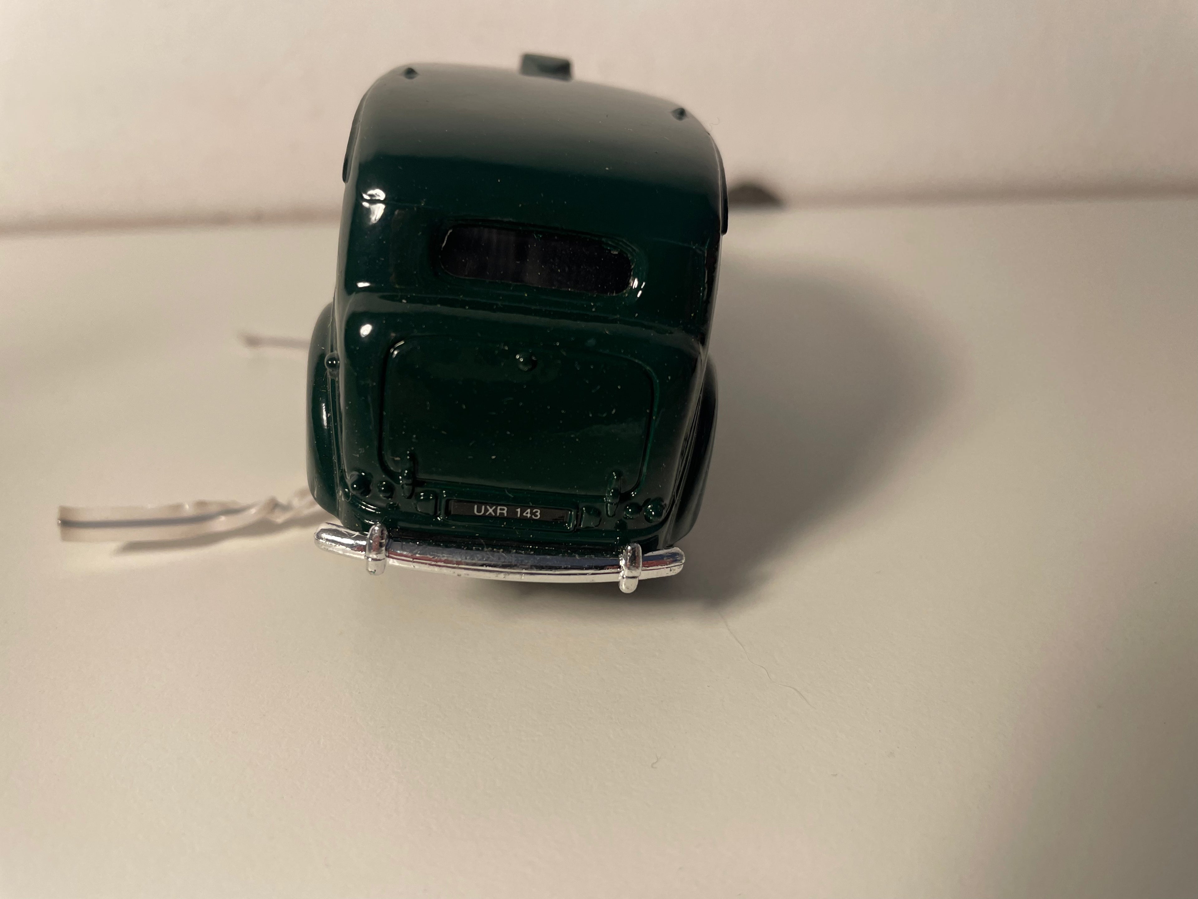 Austin FX 3 dunkelgrünes London TAXI (England) - ERTL Kollektion
