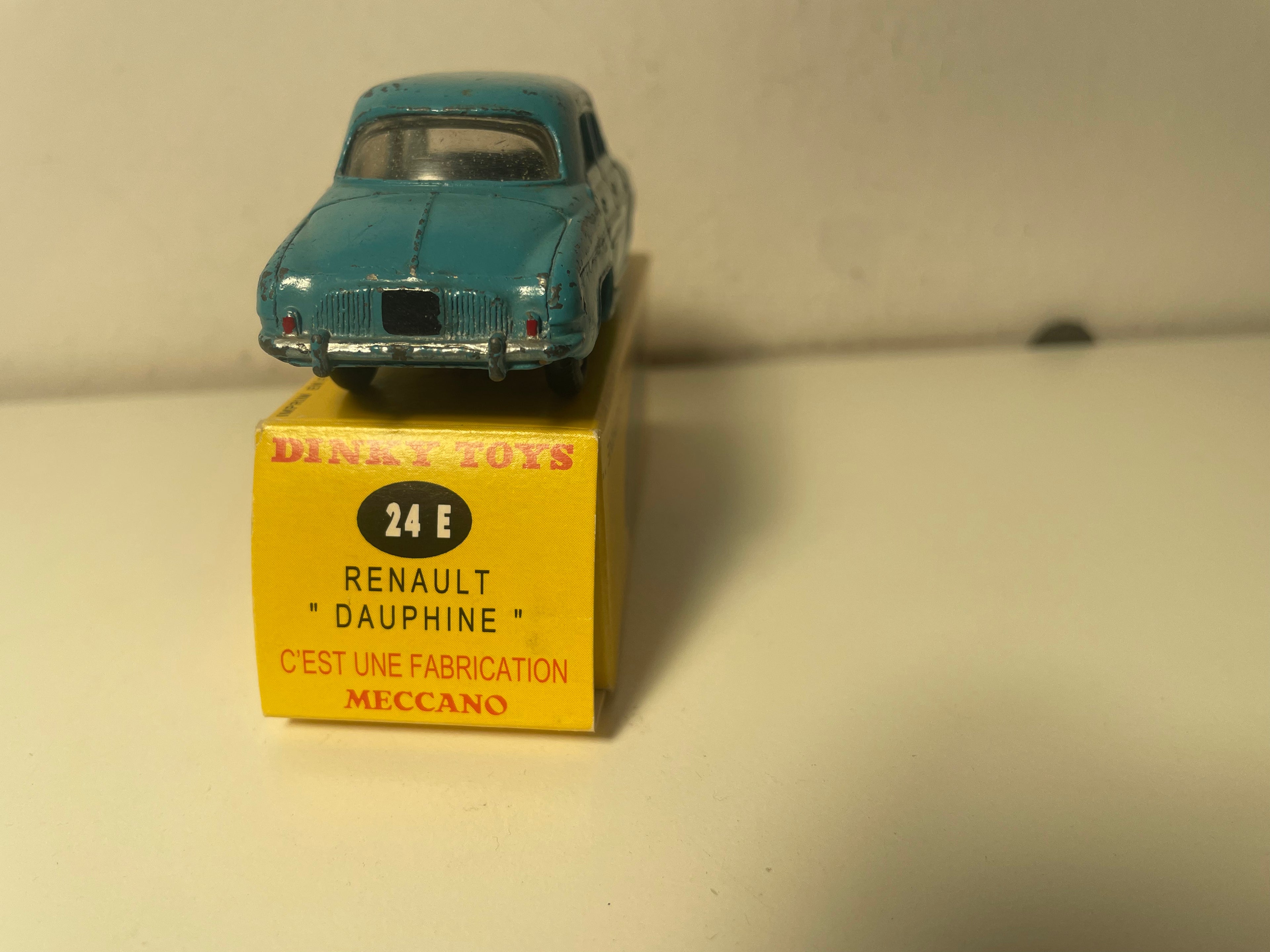 Renault Dauphine Blau - DINKY-TOYS / MECCANO (Französische Herstellung)