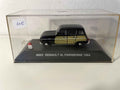 Renault 4L Parisienne negra con cuadros amarillos y negros - Nostalgia referencia N003
