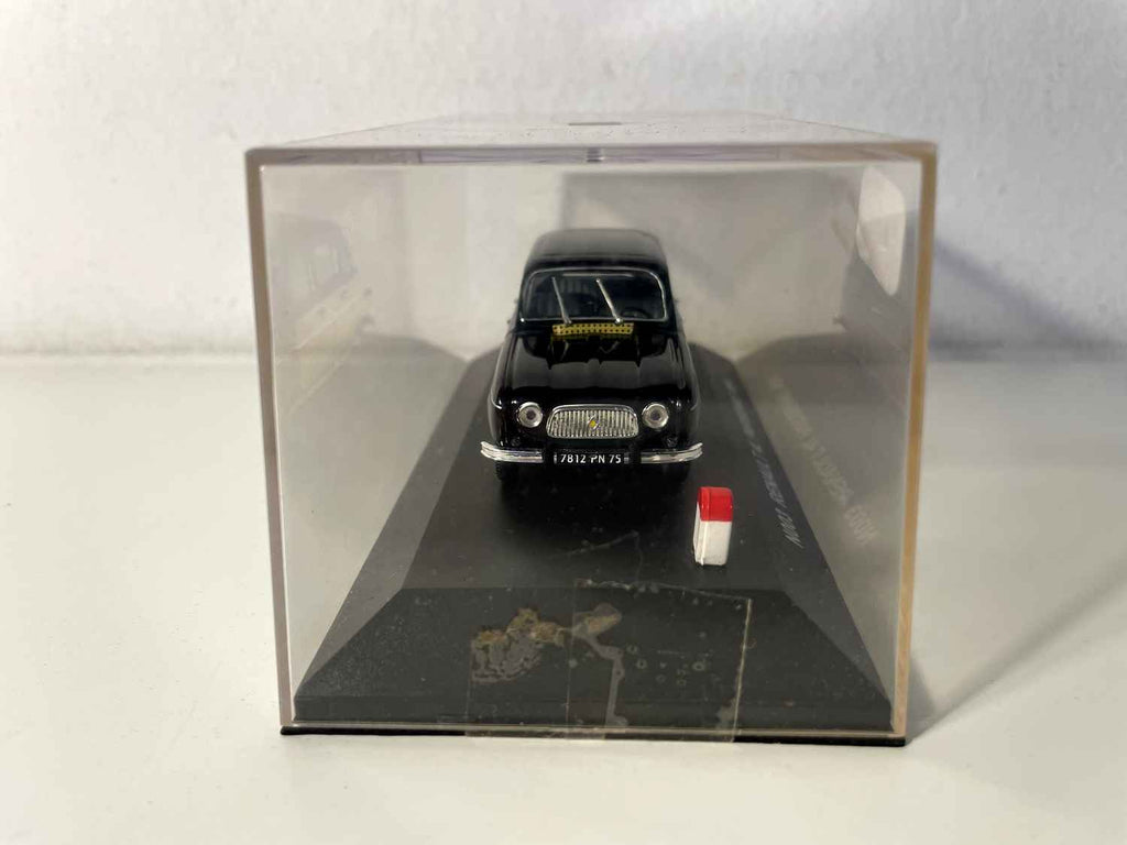 Renault 4L Parisienne negra con cuadros amarillos y negros - Nostalgia referencia N003
