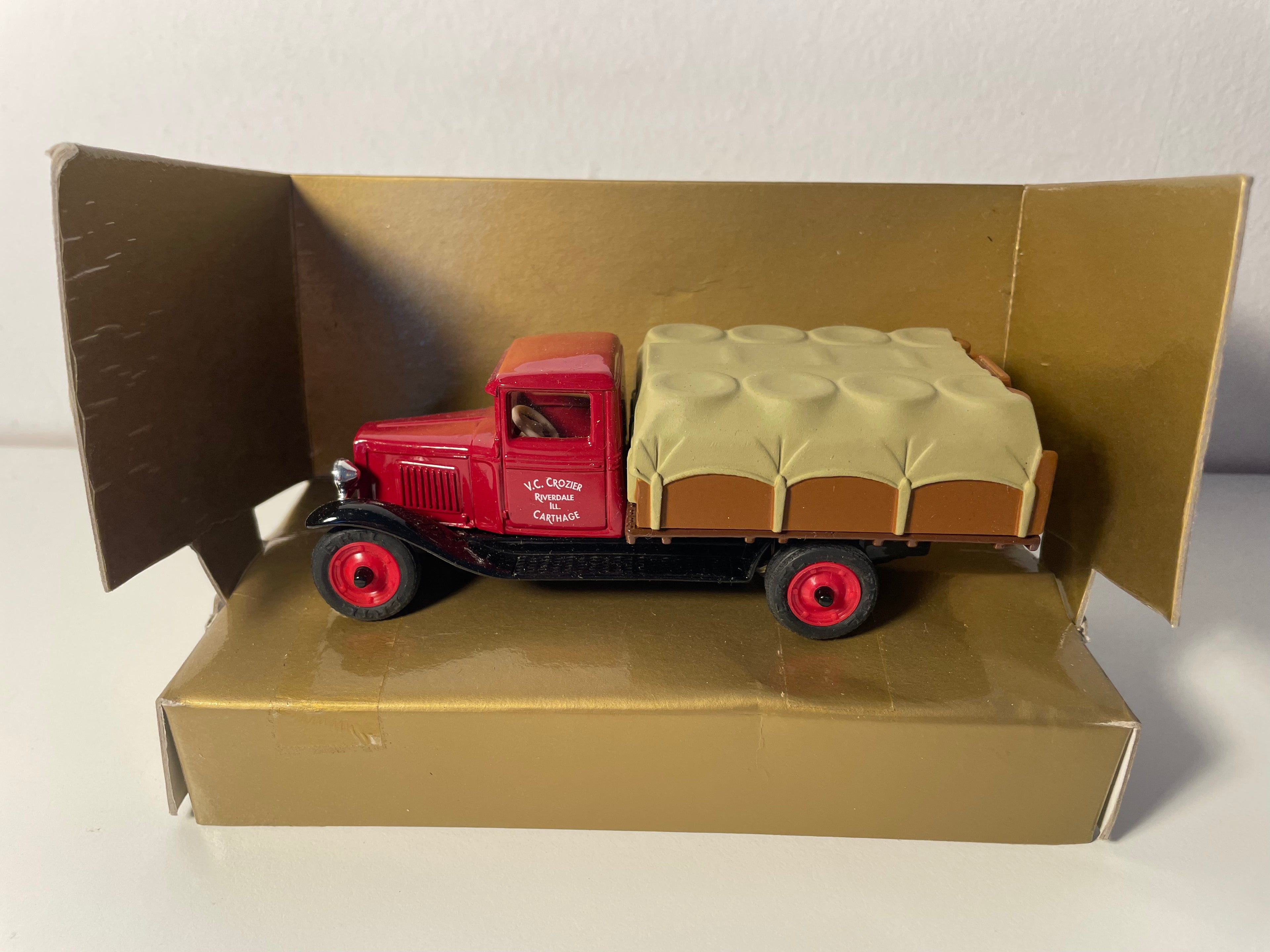 Camion Chevrolet Chevy Truck bâché modèle T (30 Chevy Truck) - collection ERTL