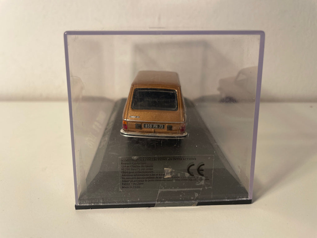 Brązowy Renault 6 TL z 1976 roku