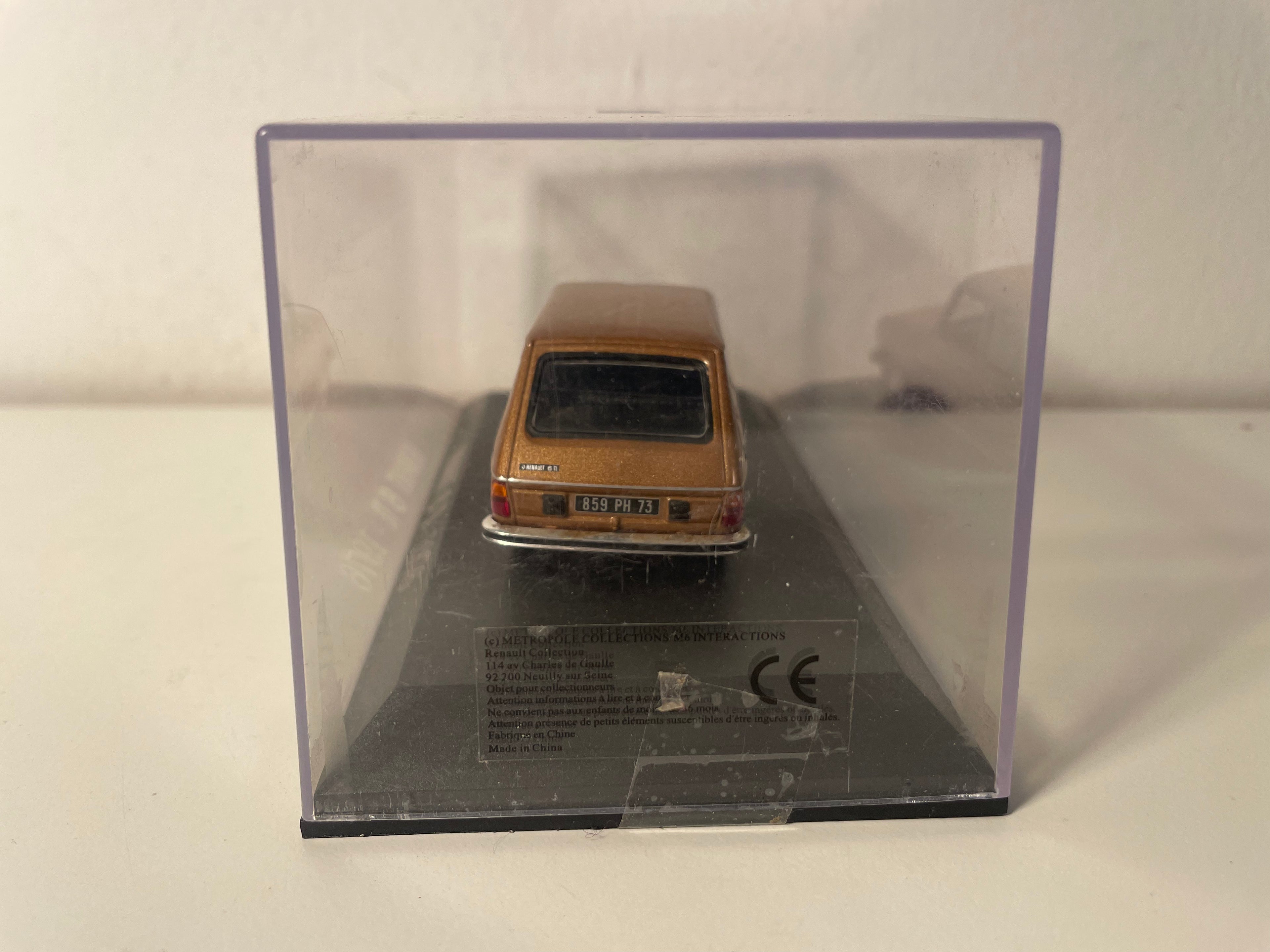 Renault 6 TL marron de 1976