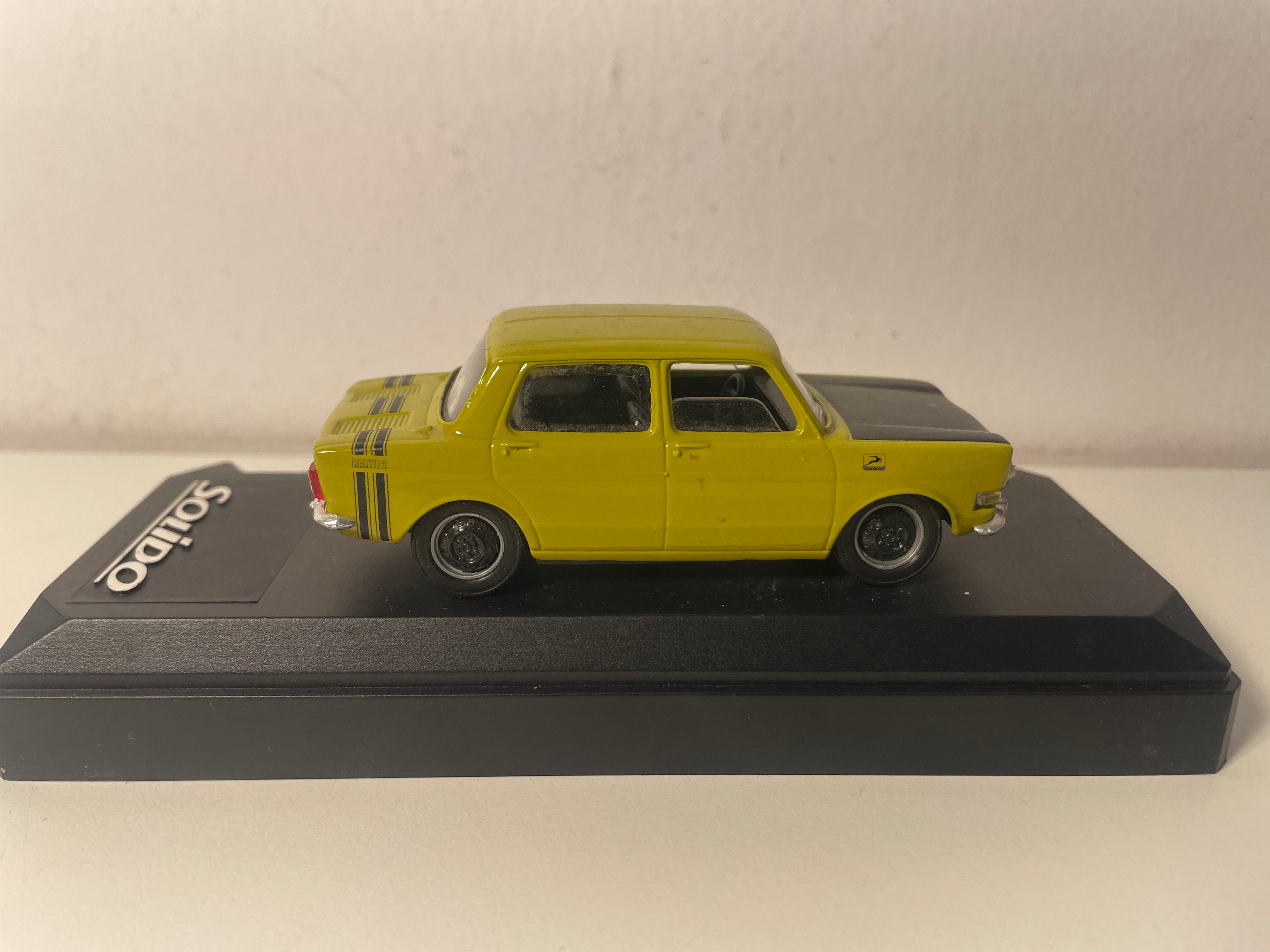Simca 1000 rallye 2 giallo senape e nero (riferimento Solido 1845)