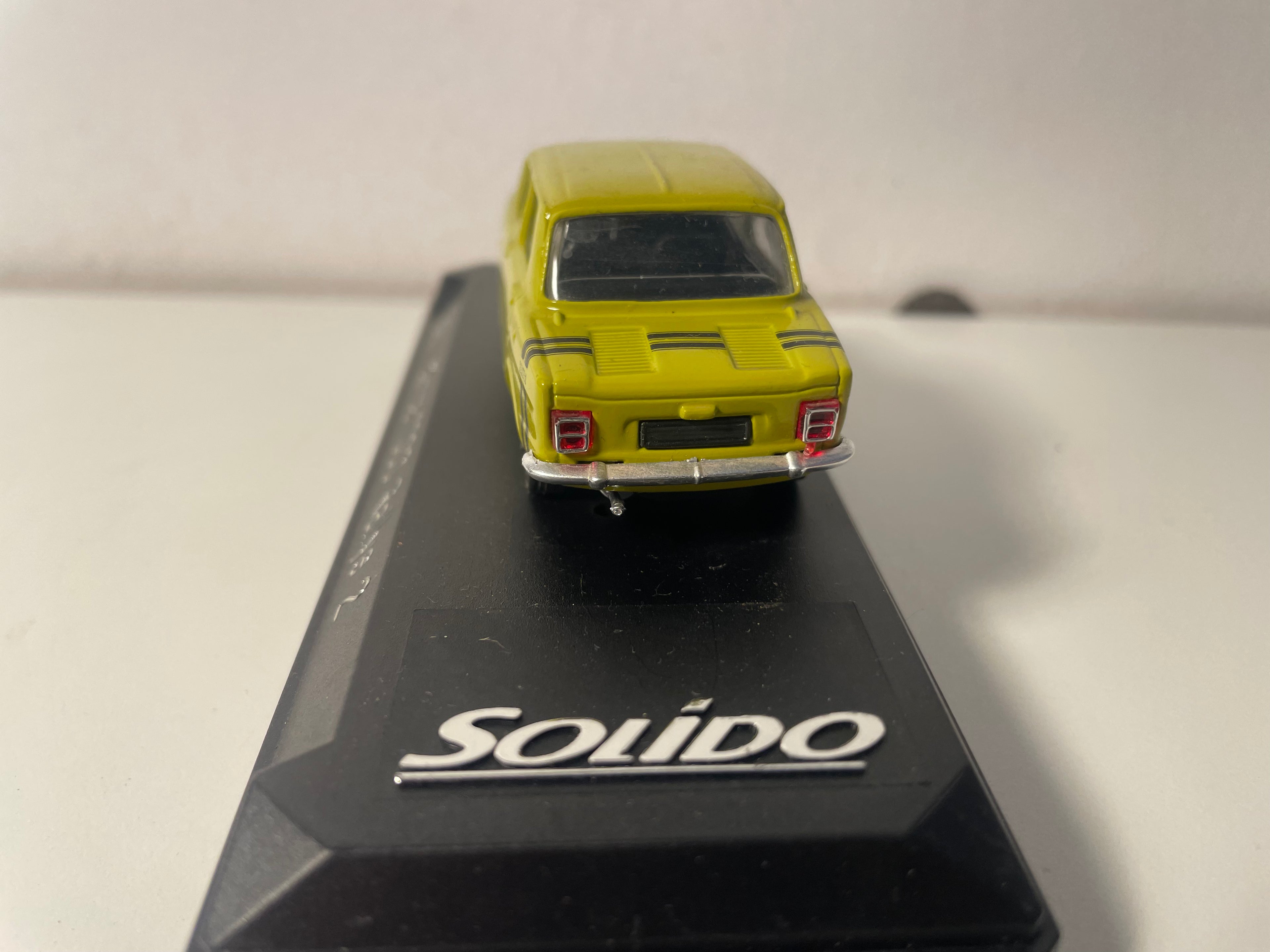 Simca 1000 rallye 2 giallo senape e nero (riferimento Solido 1845)