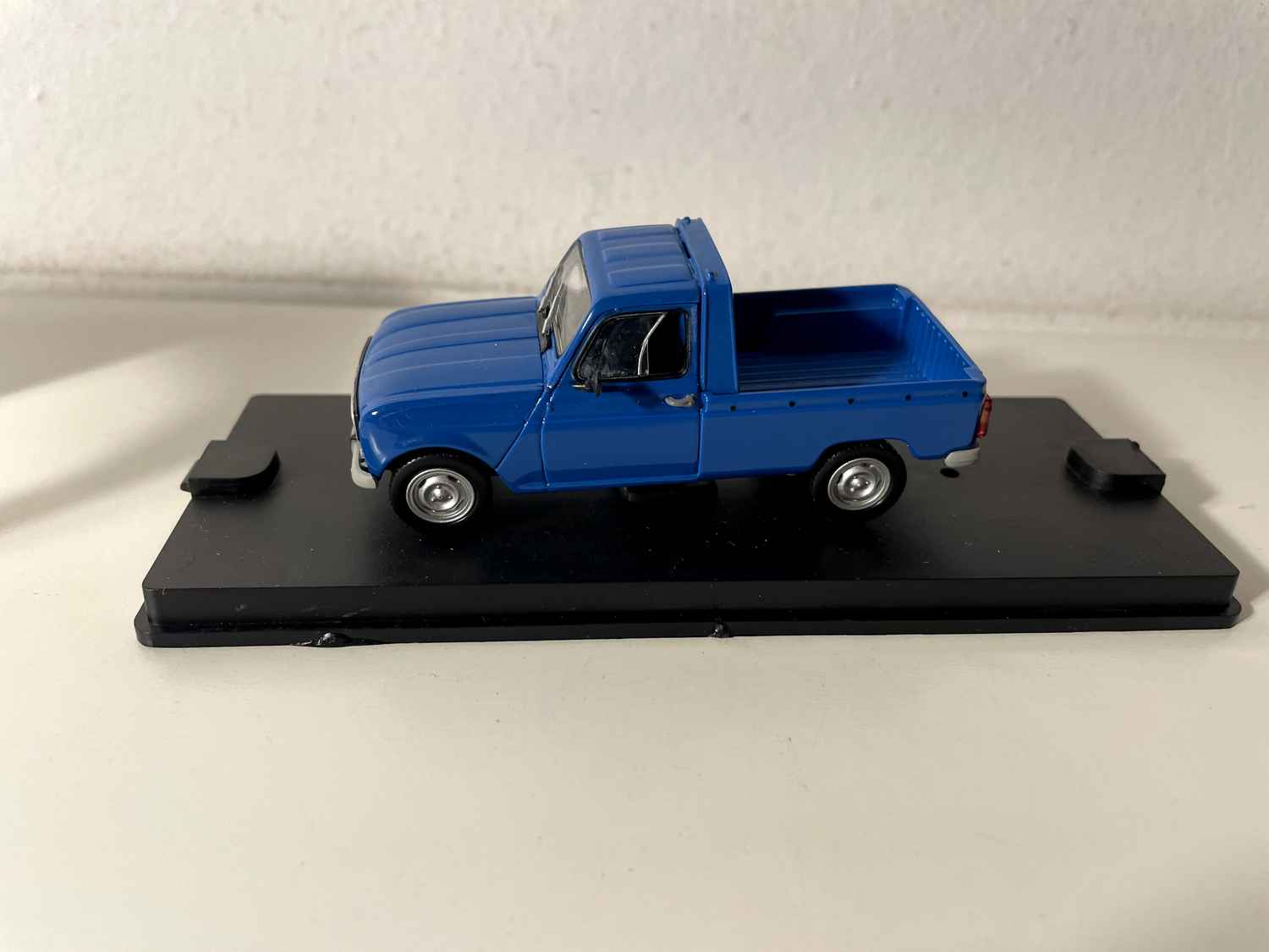 Renault 4L pick-up bleue - Vérem référence V3016