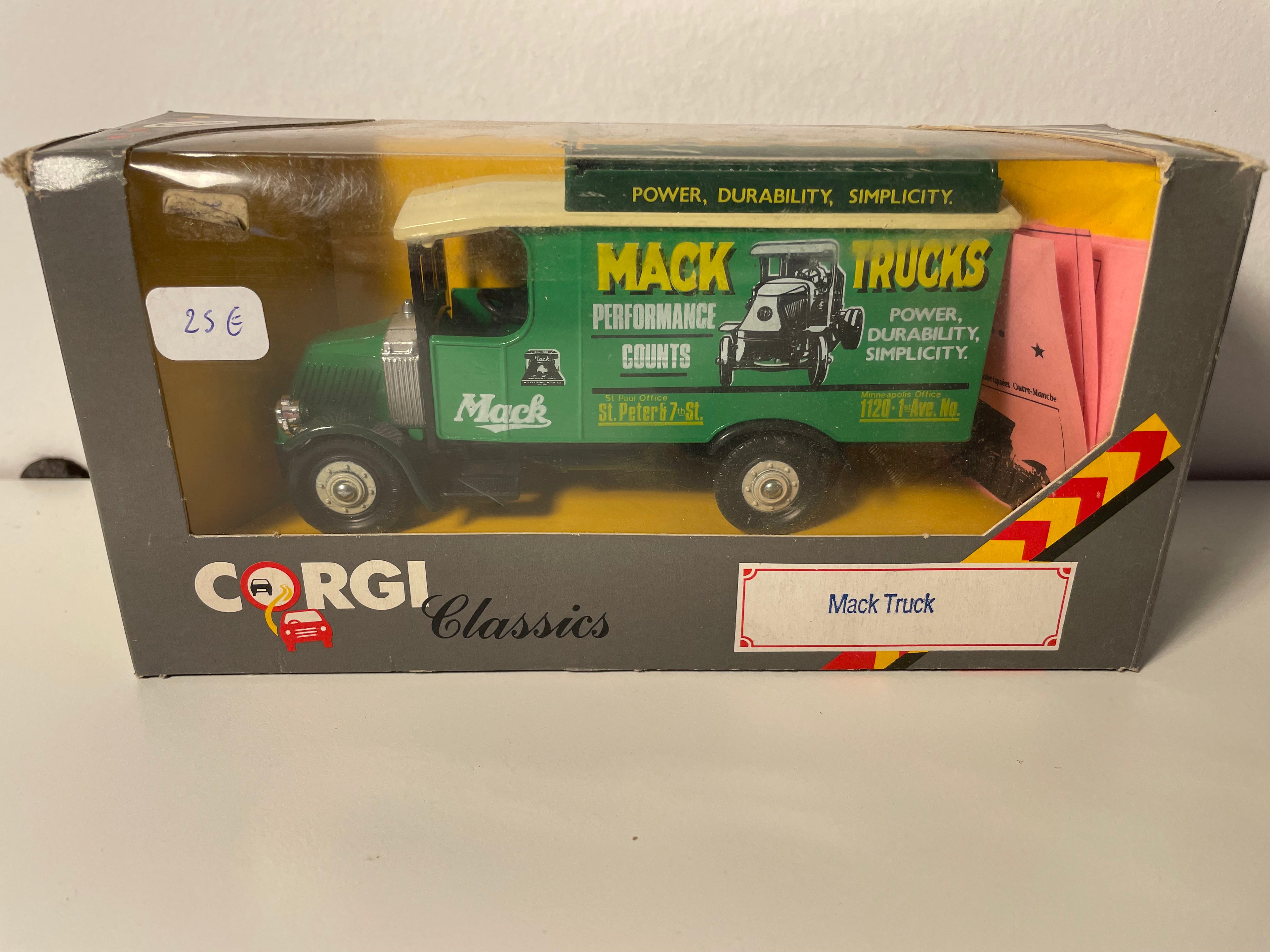 Grüner Mack Truck - CORGI Referenz C906/1