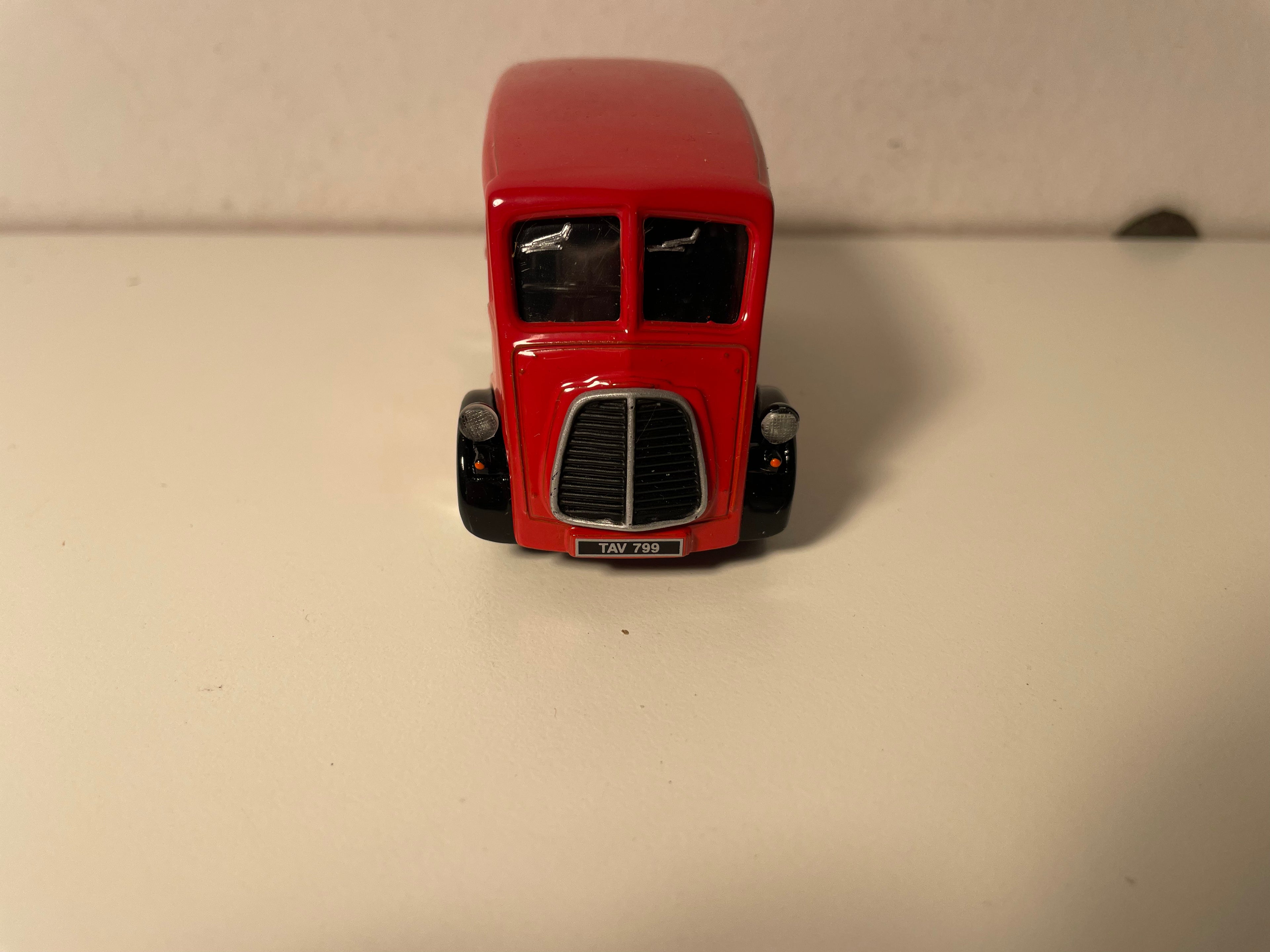 Roter Bedford Van mit BOVRIL Werbung - CORGI Classics Referenz D981
