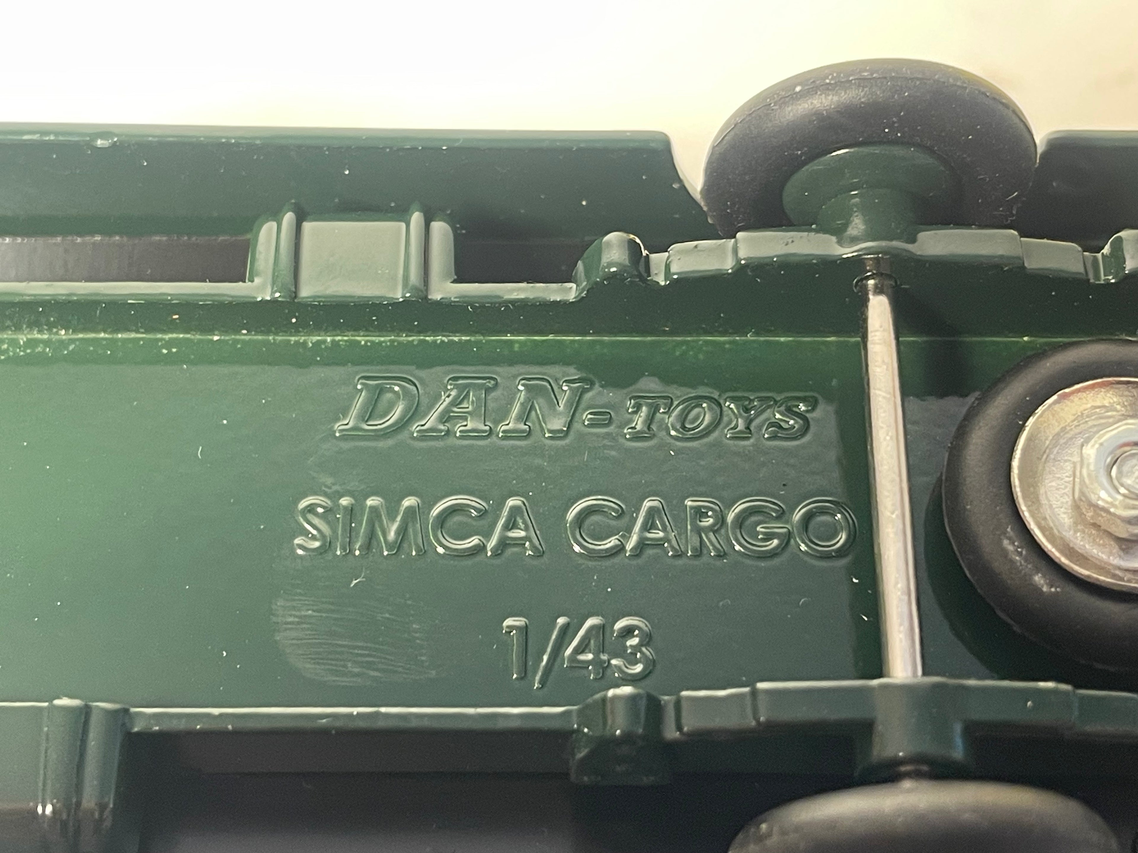 Simca Cargo grüner Postwagen - PTT - DAN-TOYS Nr. DAN-116