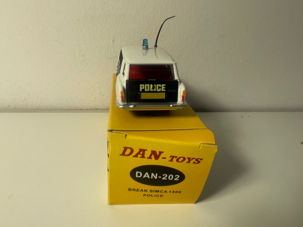 Simca Break 1500 schwarz-weiß POLIZEI - DAN-TOYS Referenz DAN-202