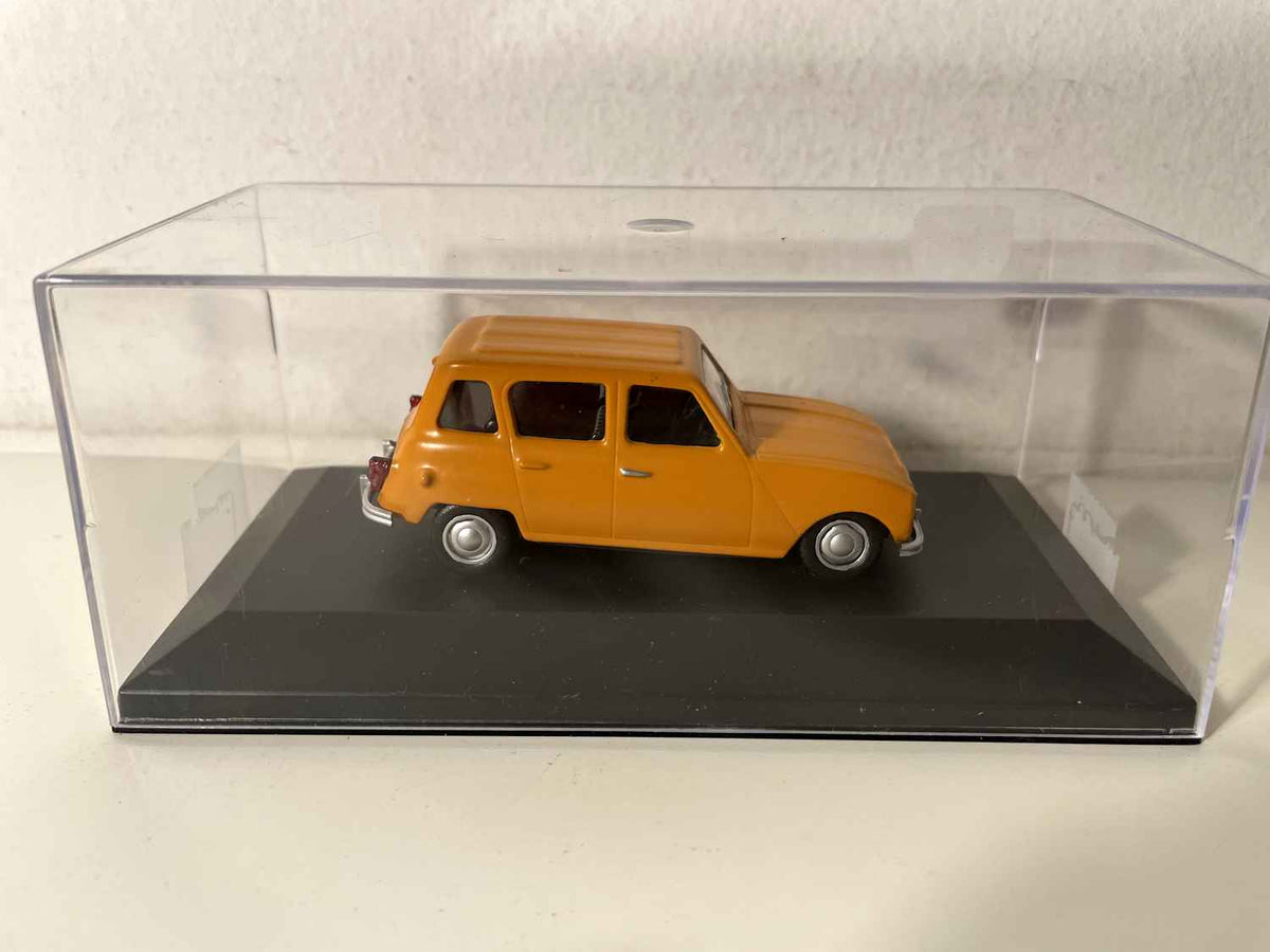 Renault 4L naranja (coche con base)
