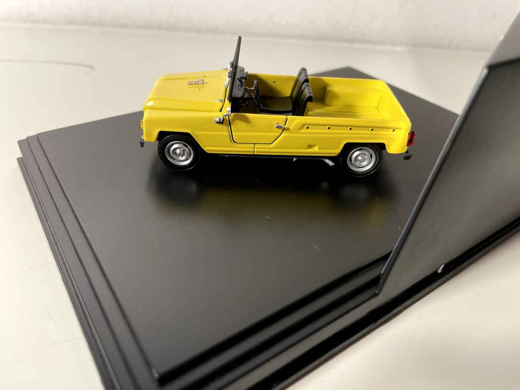 Renault Rodéo 4 giel - Norev (rechteckige Këscht)
