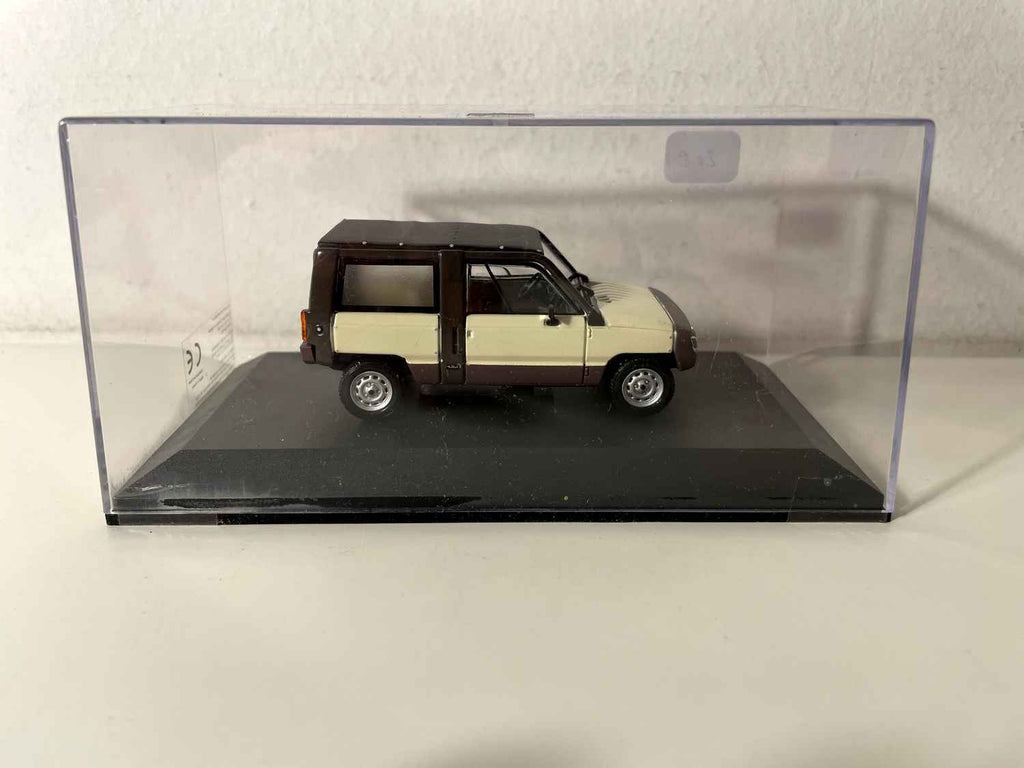 Renault Rodéo 5 beige en bruin van 1982