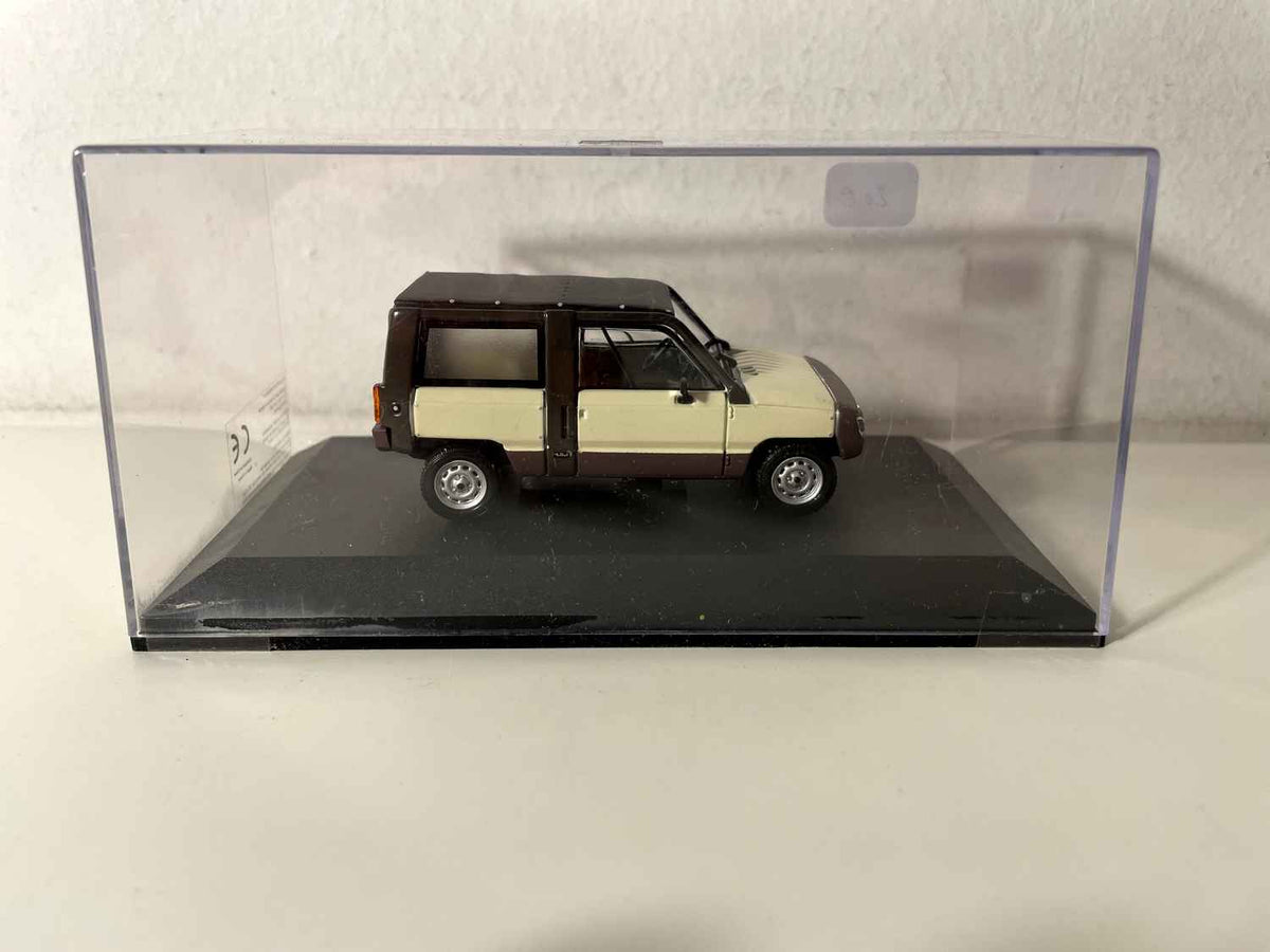 Renault Rodéo 5 beige en bruin van 1982
