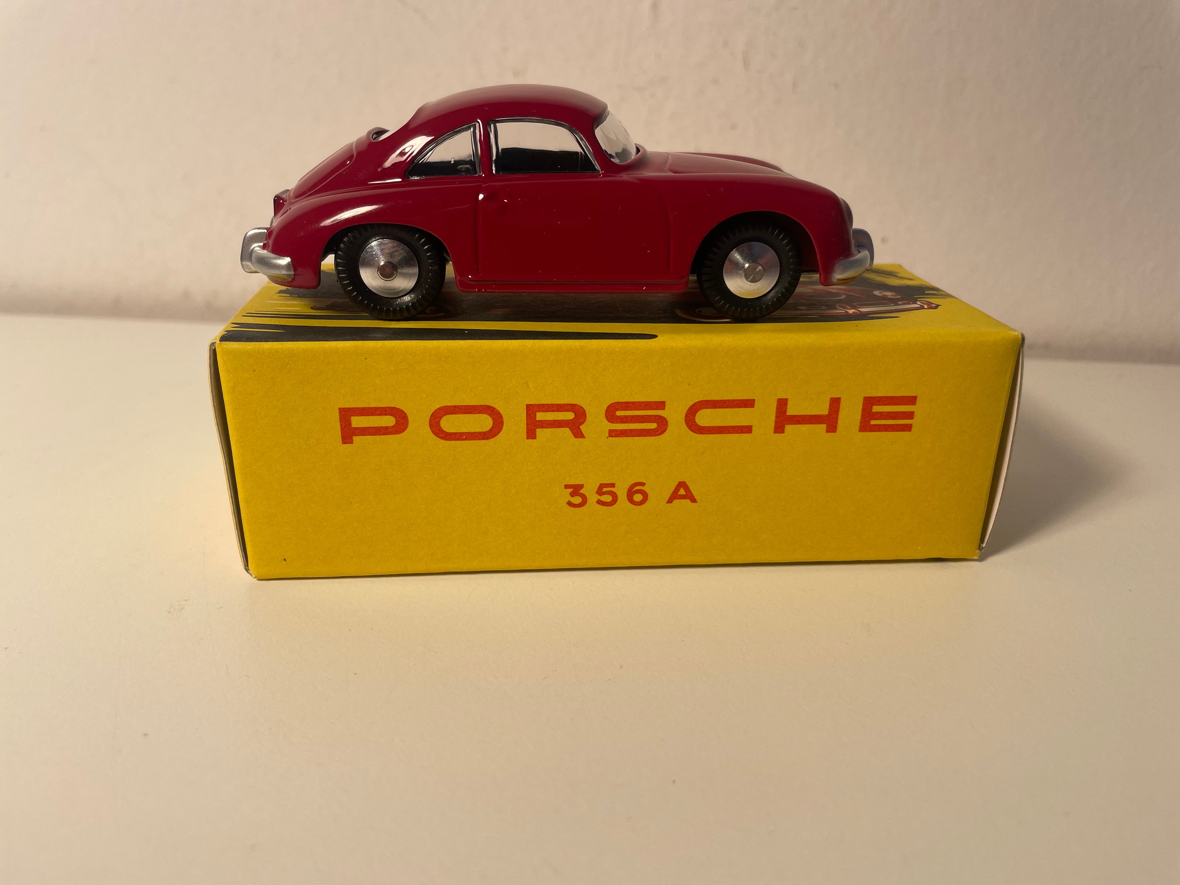 Porsche 356 A dunkelrot/bordeaux - QUIRALU?