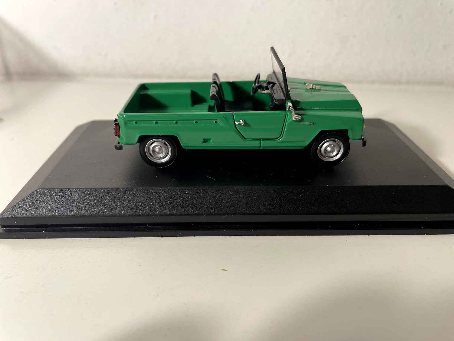 Renault Rodéo verde - Norev