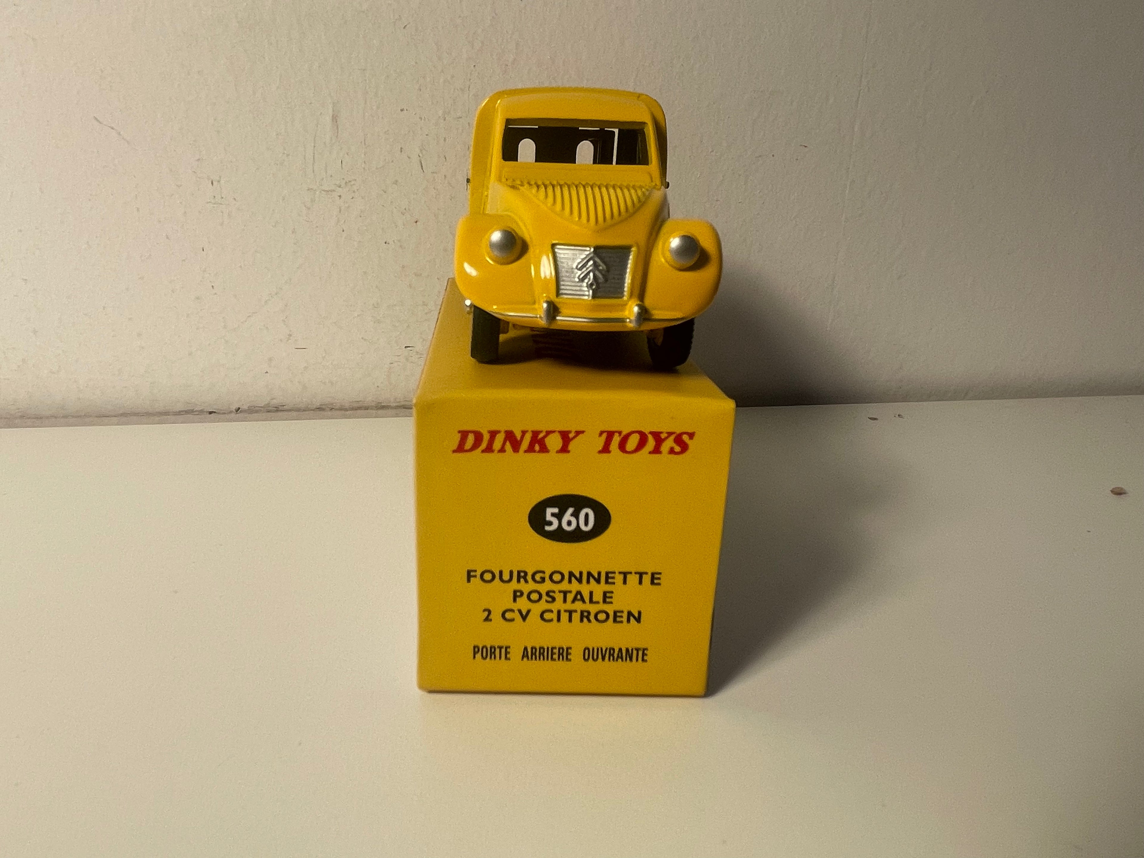 Citroën 2 CV fourgonnette postale jaune Dinky-Toys (éditions Atlas) - N°560
