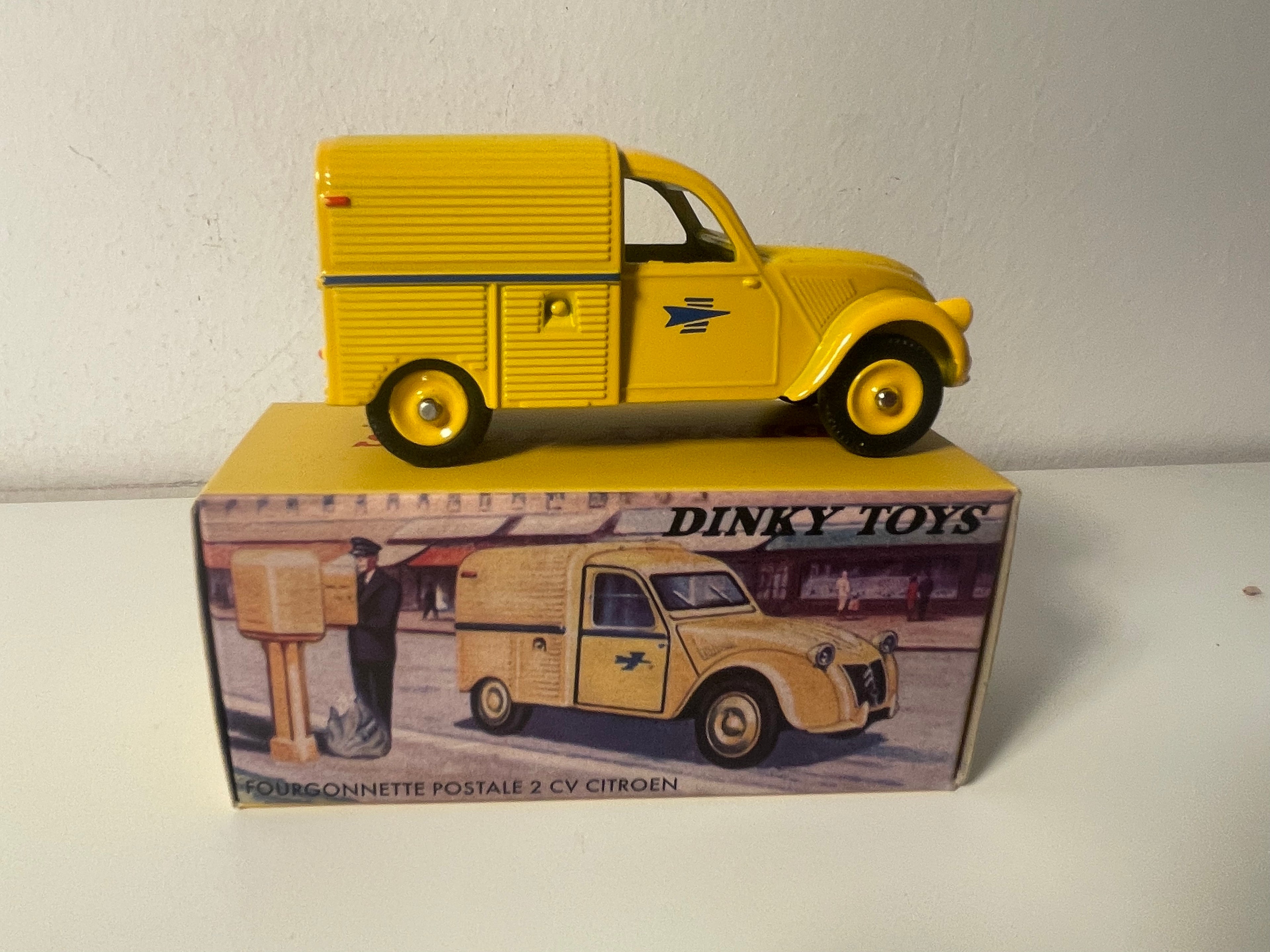 Citroën 2 CV fourgonnette postale jaune Dinky-Toys (éditions Atlas) - N°560