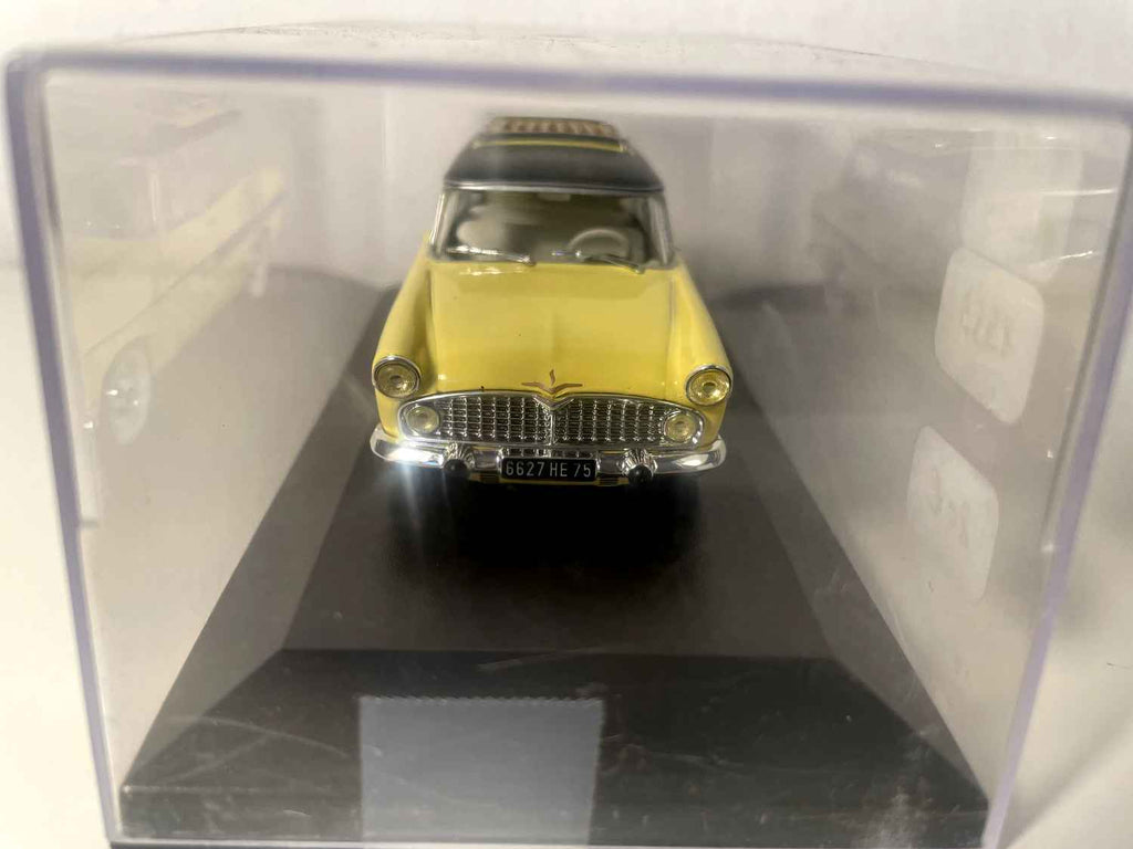 Simca Vedette Marly tejadilho amarelo e preto com bagageira de tejadilho de 1959 (plexi box)