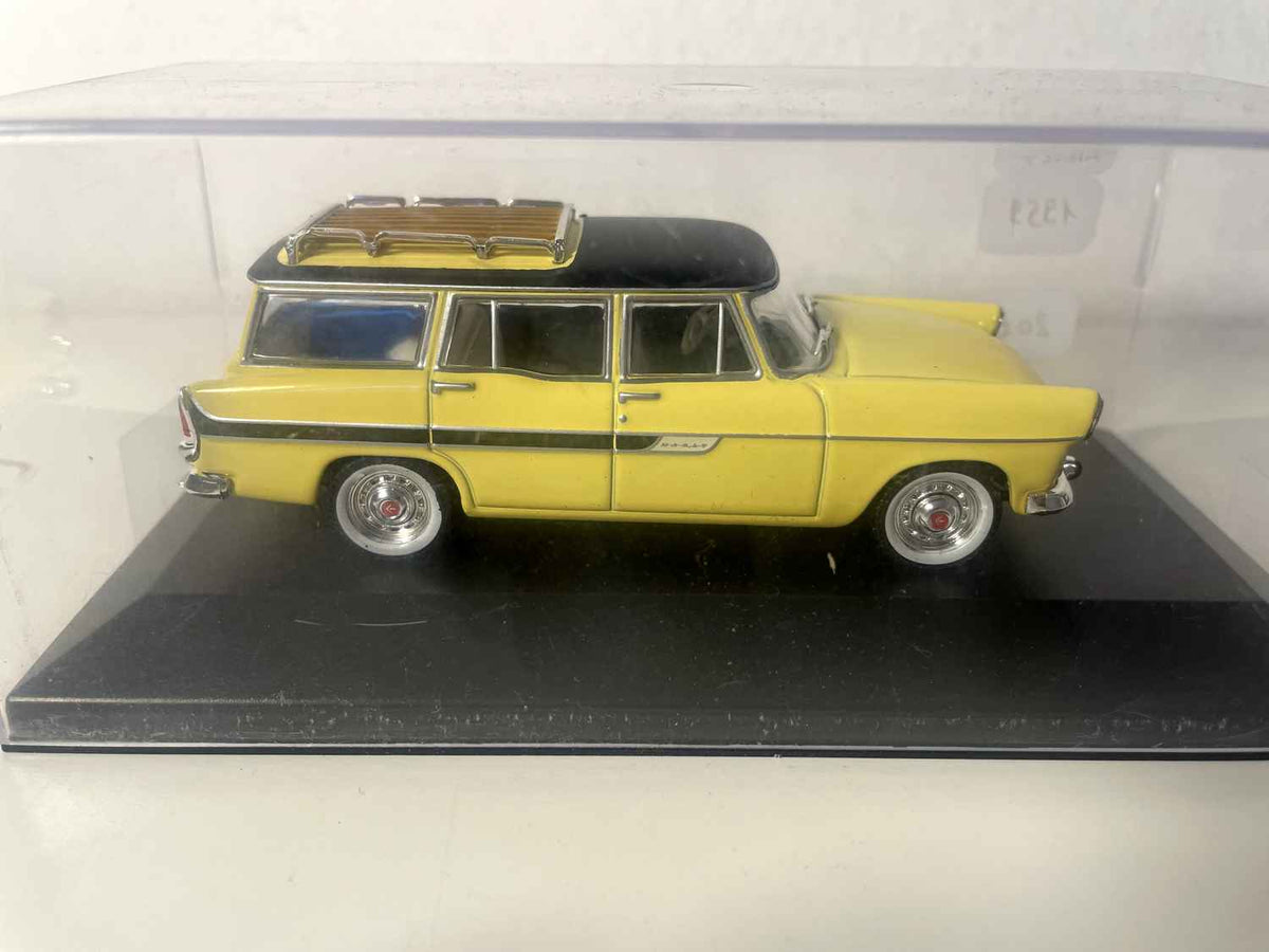 Simca Vedette Marly tejadilho amarelo e preto com bagageira de tejadilho de 1959 (plexi box)