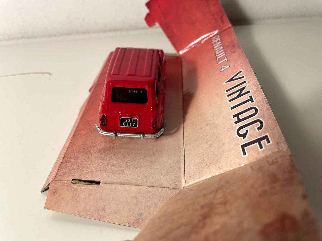 Renault 4L rojo - Mondo Motors Vintage