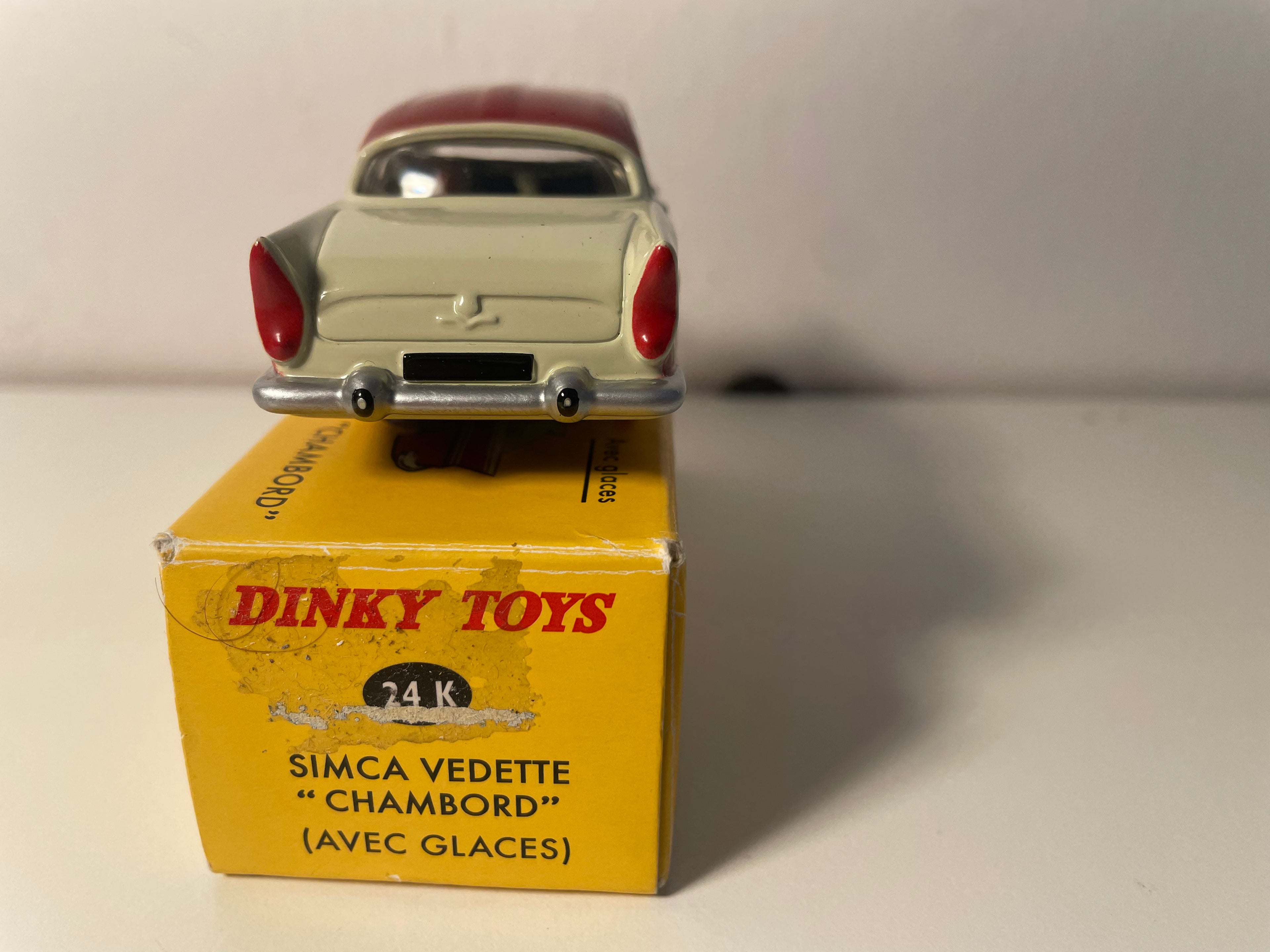 Simca Vedette Chambord - Dinky-Toys (Editions Atlas) - N°24 K (con pneumatici gialli)
