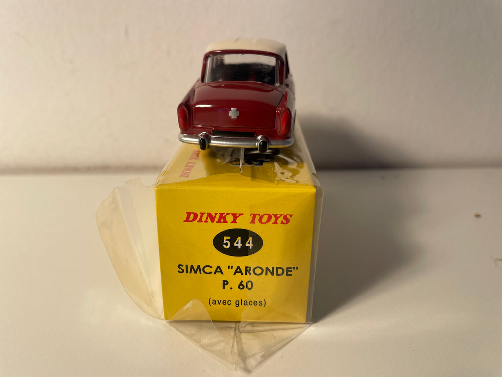 Simca Aronde P60 bordeaux e teto branco - Dinky-Toys (Editions Atlas) - N°544