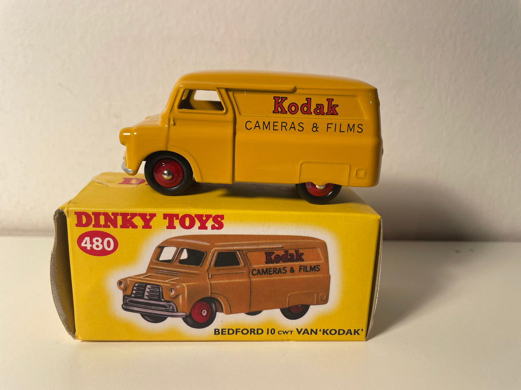 Furgoneta Bedford 10 cwt amarilla estampada KODAK - Dinky-Toys (Ediciones Atlas) - N°480