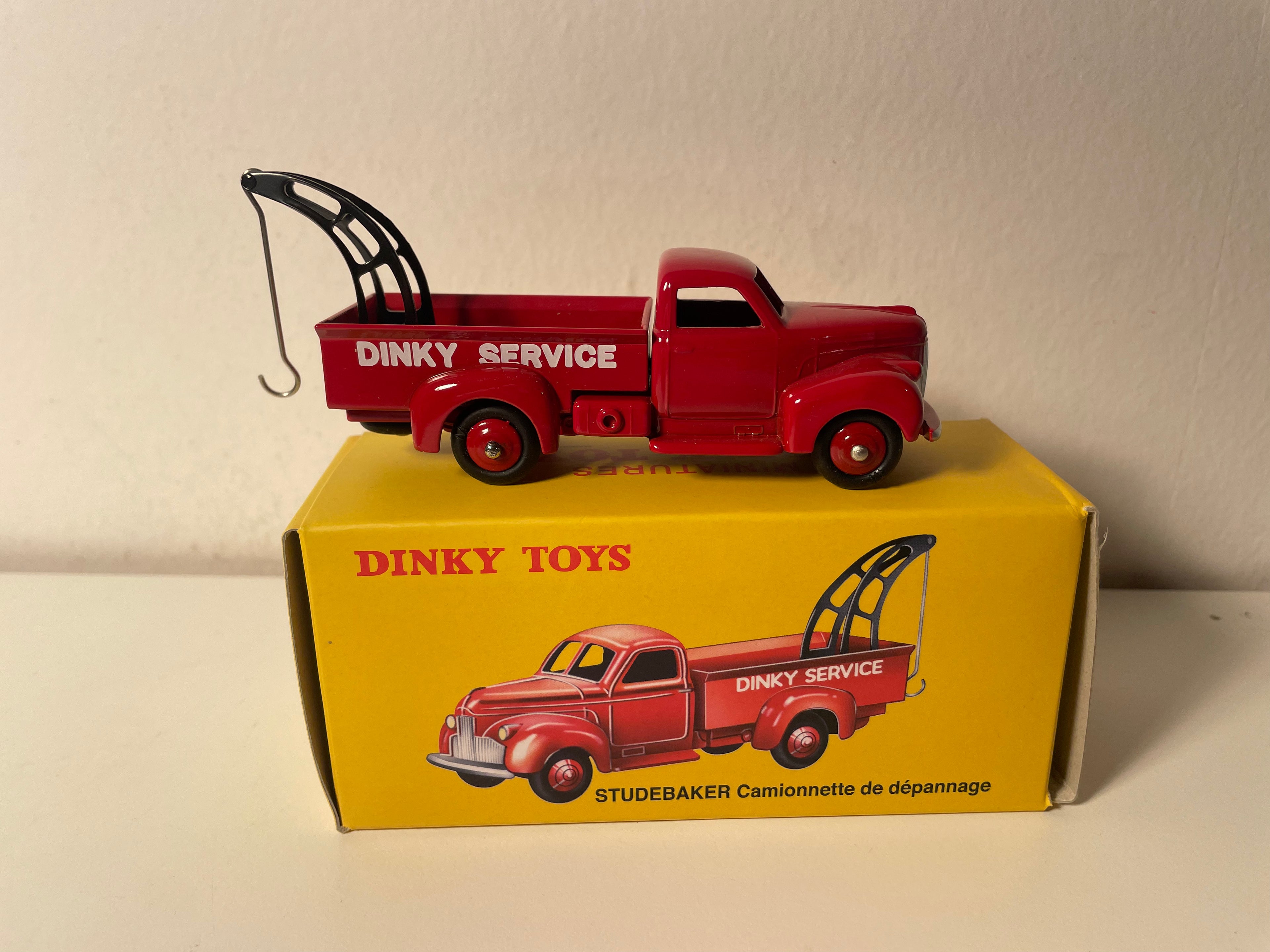 Studebaker camionnette de dépannage rouge Dinky-Toys (éditions Atlas) - N°25 R