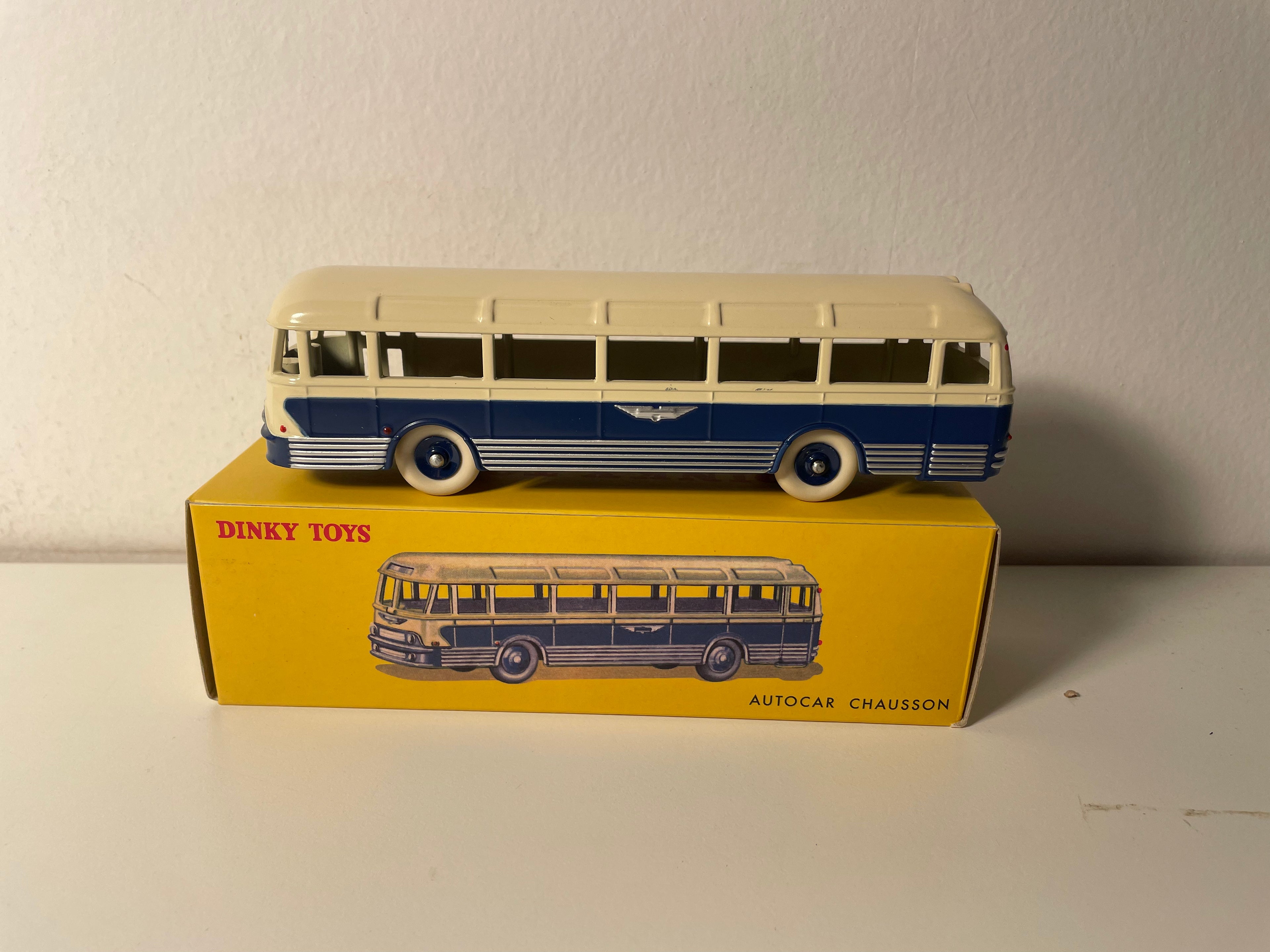 Dinky-Toys Simca Simca Cargo Mirror Truck (Atlas Editions)