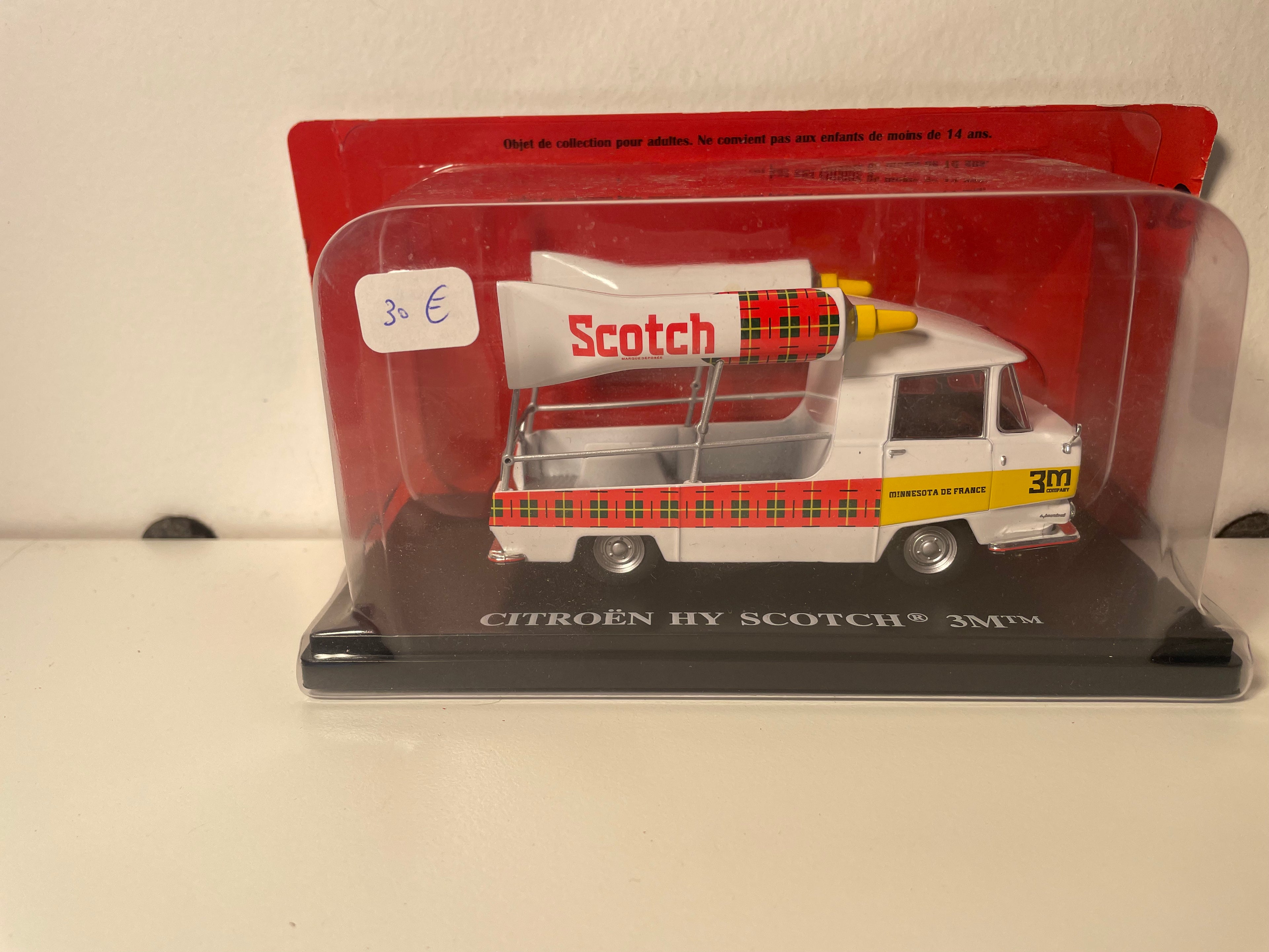 Citroën HY white, yellow and red with SCOTCH advertising (4/4)