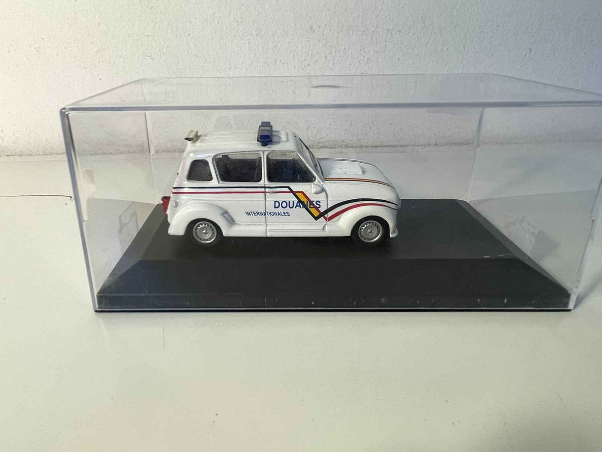 Renault 4L Wit Internationale Douanes