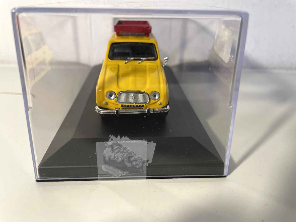 Renault 4L gelb PINDER Service Werbung (Auto auf einem Sockel hinzugefügt)