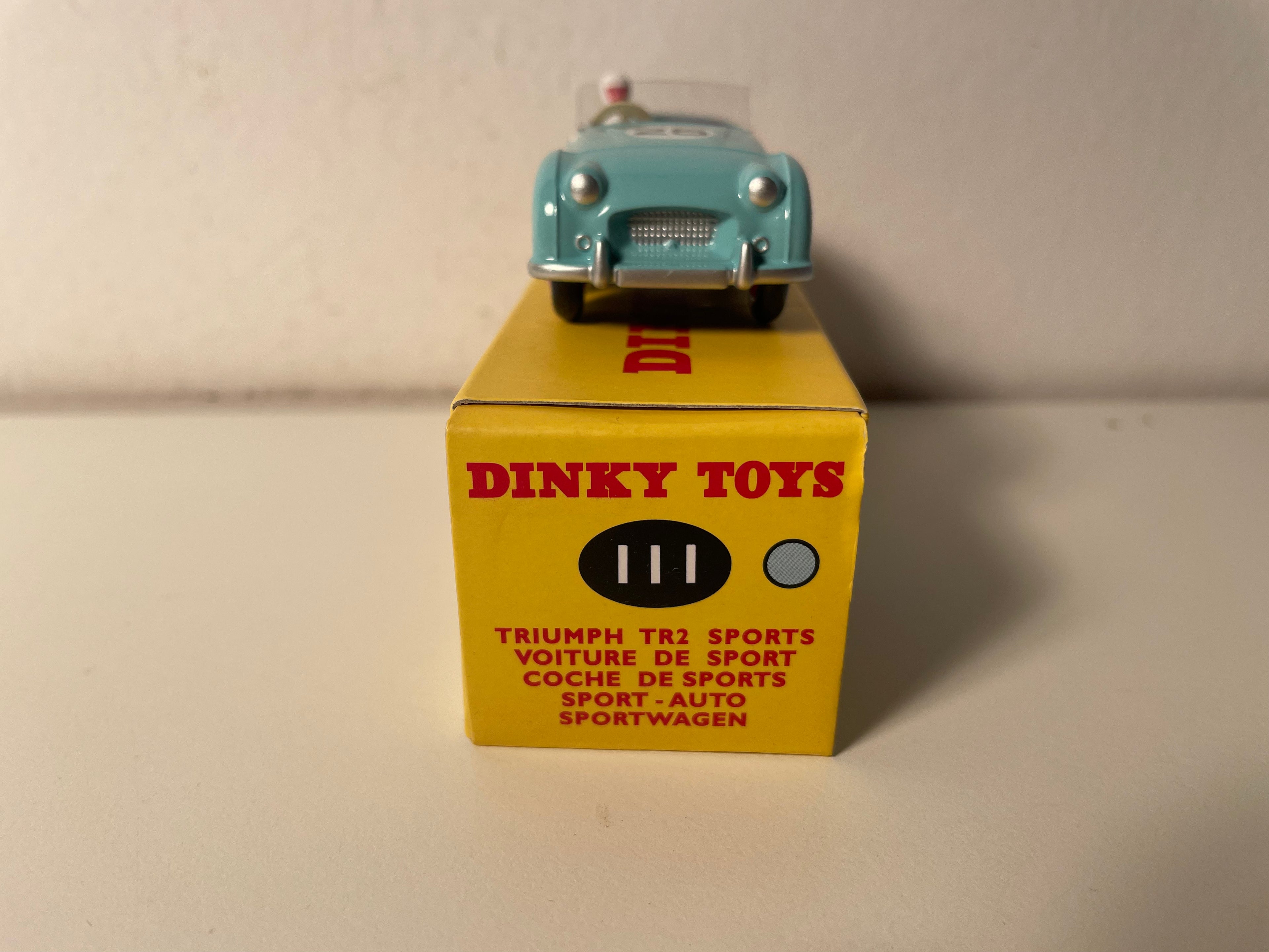 Triumph TR2 Sports blu chiaro numero 25 Dinky-Toys (edizioni Atlas) - N°111