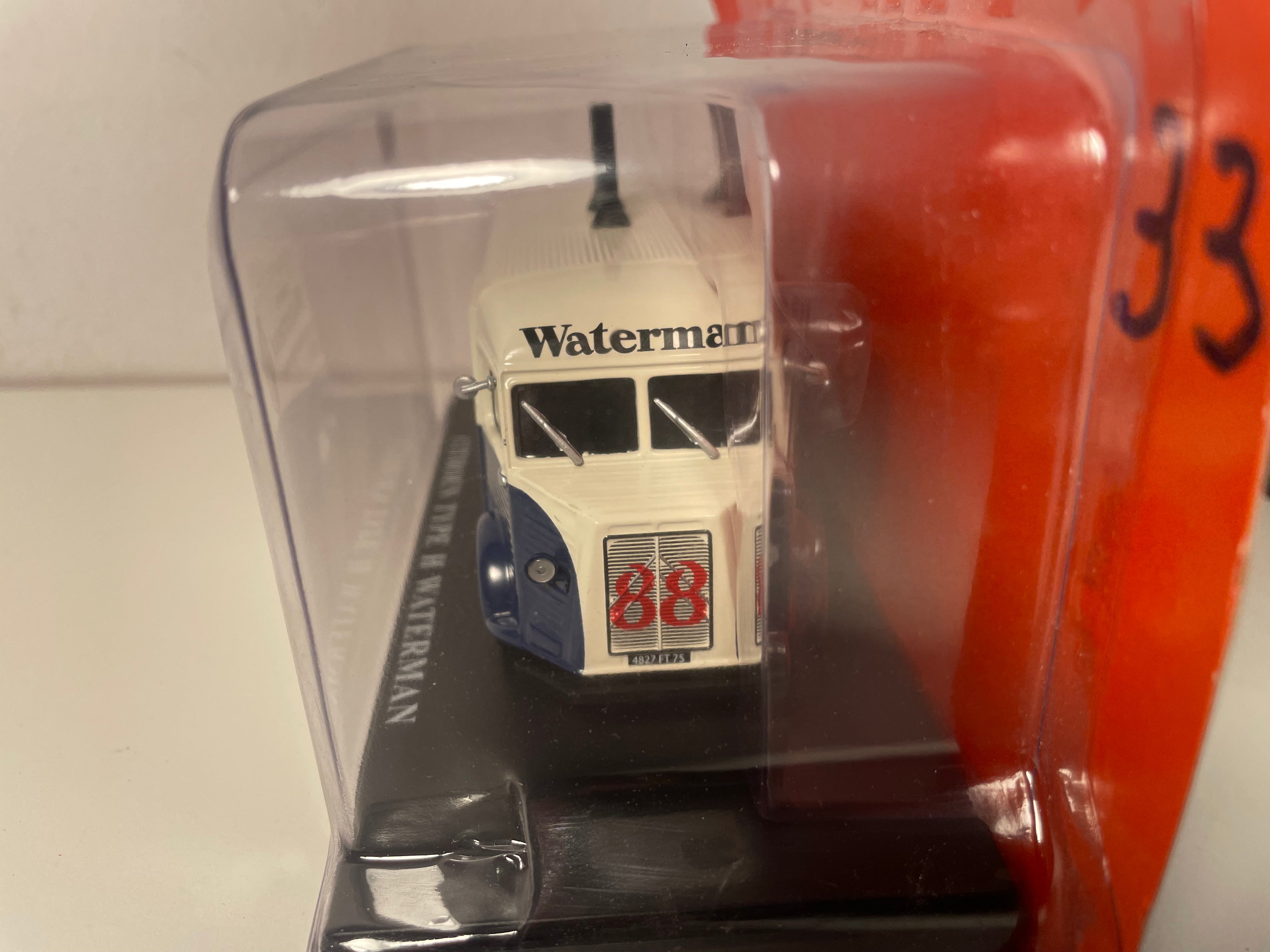 Citroën Type H Blauw en Beige met WATERMAN Reclame