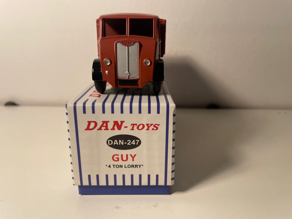 GUY Truck "4 ton Lorry" brown - DAN-TOYS reference DAN-247 (Editions Atlas)