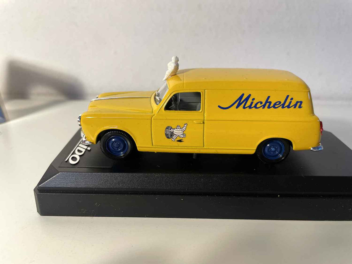 Peugeot 403 break żółty MICHELIN - Solido numer referencyjny 82108