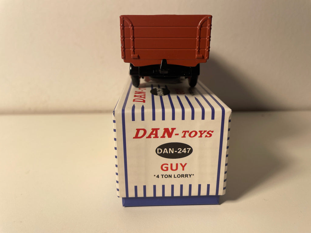 GUY Truck "4 ton Lorry" brown - DAN-TOYS reference DAN-247 (Editions Atlas)