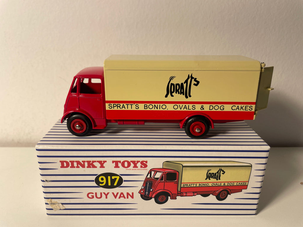 Camion GUY Van rouge et beige - Dinky-toys N°917 (Editions Atlas)