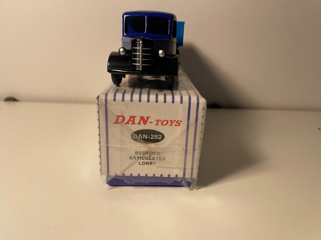 Articulated Bedford Lorry Blue - DAN-TOYS reference DAN-282 (Editions Atlas)