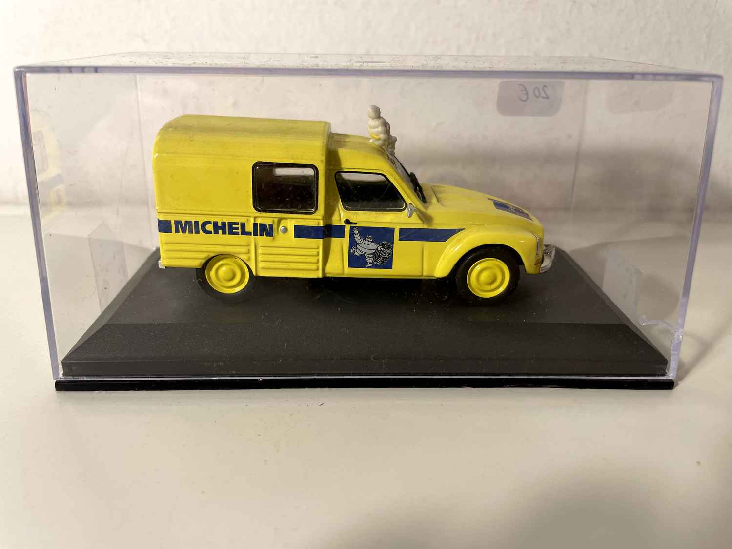 Citroën Acadiane Geel Michelin (Plexibox)