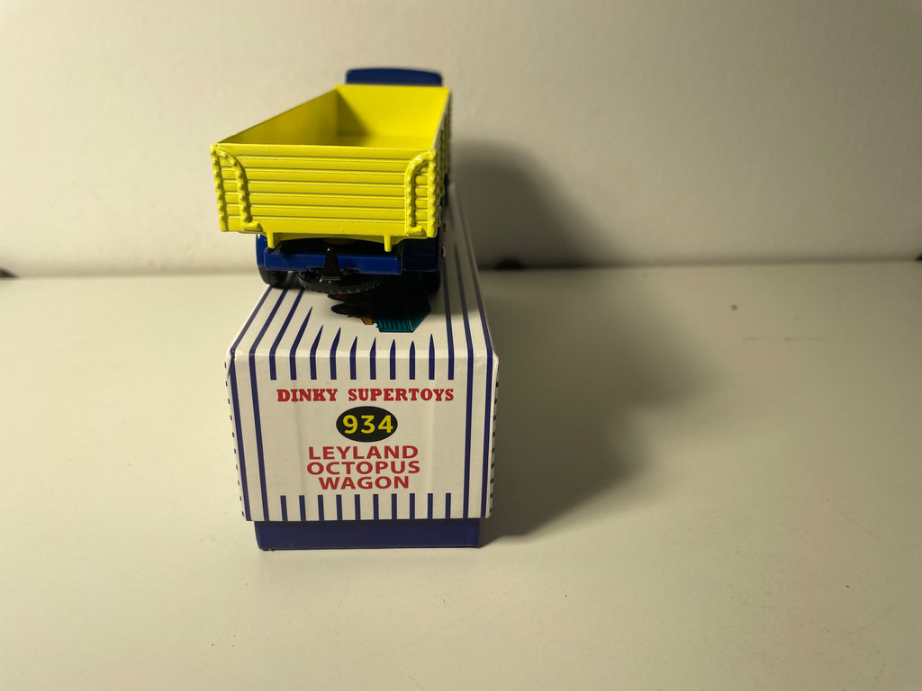 Leyland Octopus Wagon blue cabin and flatbed with yellow dumper - Dinky Supertoys No. 934 (Editions Atlas)