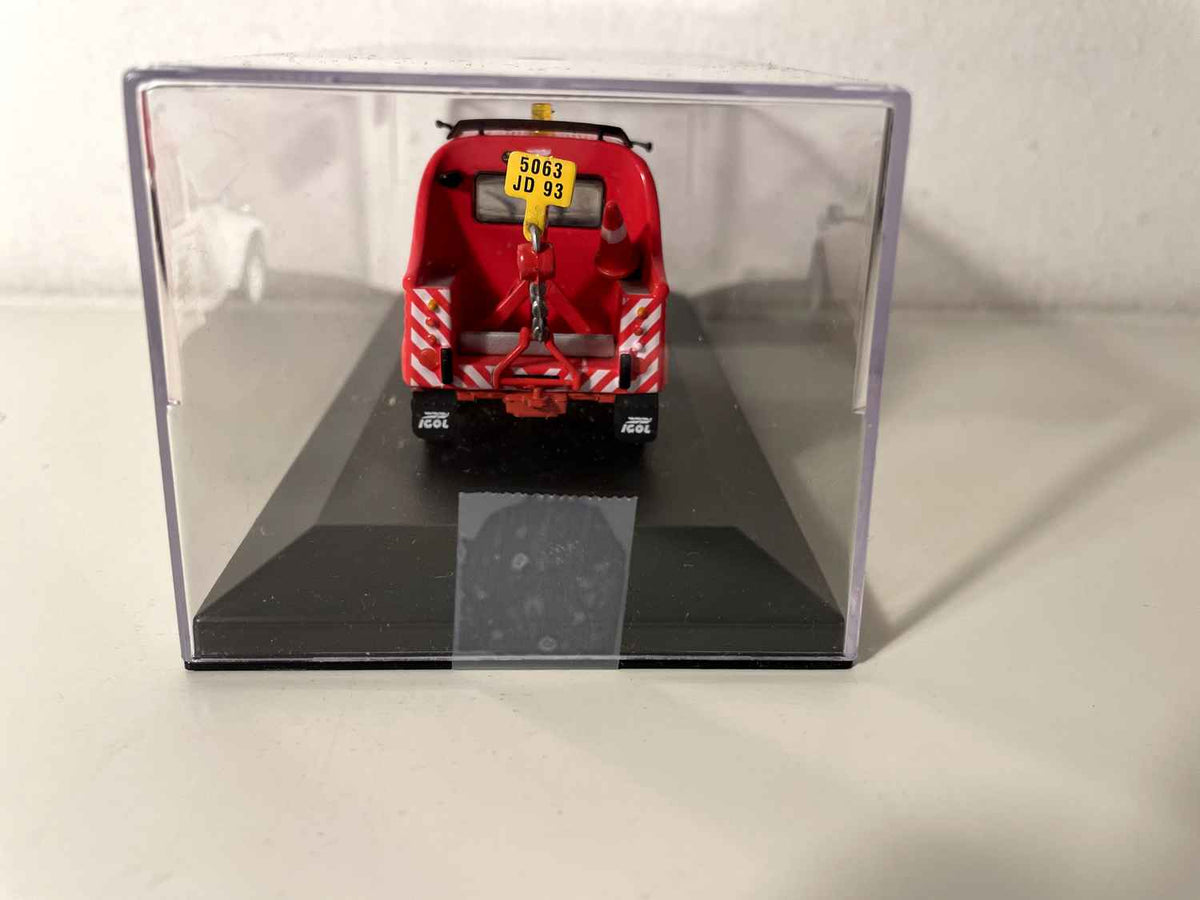 Citroën 2 CV Grúa roja y blanca - Auto Plus