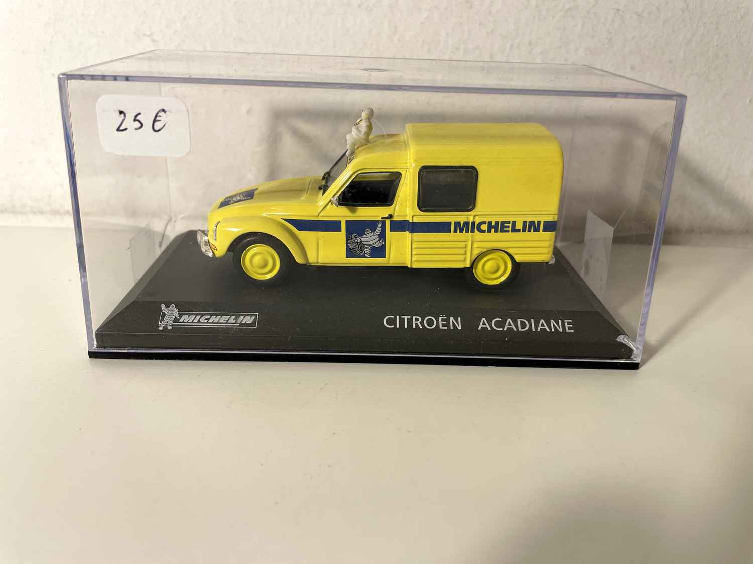 Citroën Acadiane Geel Michelin (Plexibox)