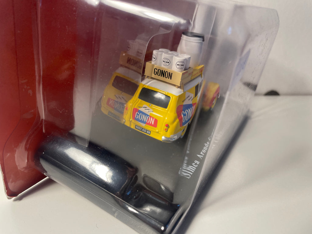 Simca Aronde commerciale giel, rout, wäiss an bloo mat GONON Reklamm (Mëllechprodukter)