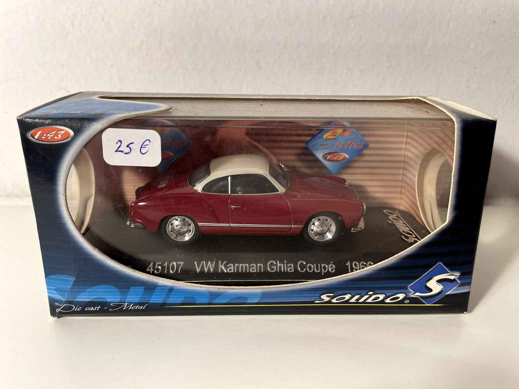 Volkswagen Karman Ghia coupé bordeaux et toit crème de 1966 - Solido référence 45107