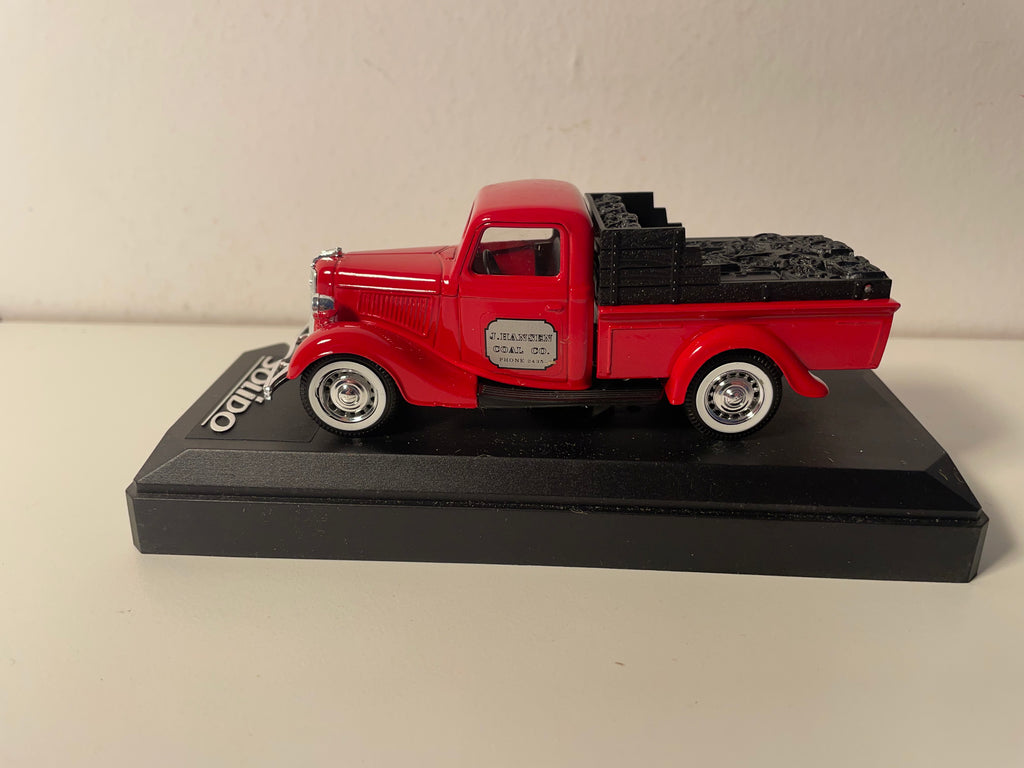 Ford V8 Charbonnier rout - Solido Referenz 4435