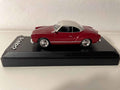 Volkswagen Karman Ghia coupé bordeaux et toit crème de 1966 - Solido référence 45107